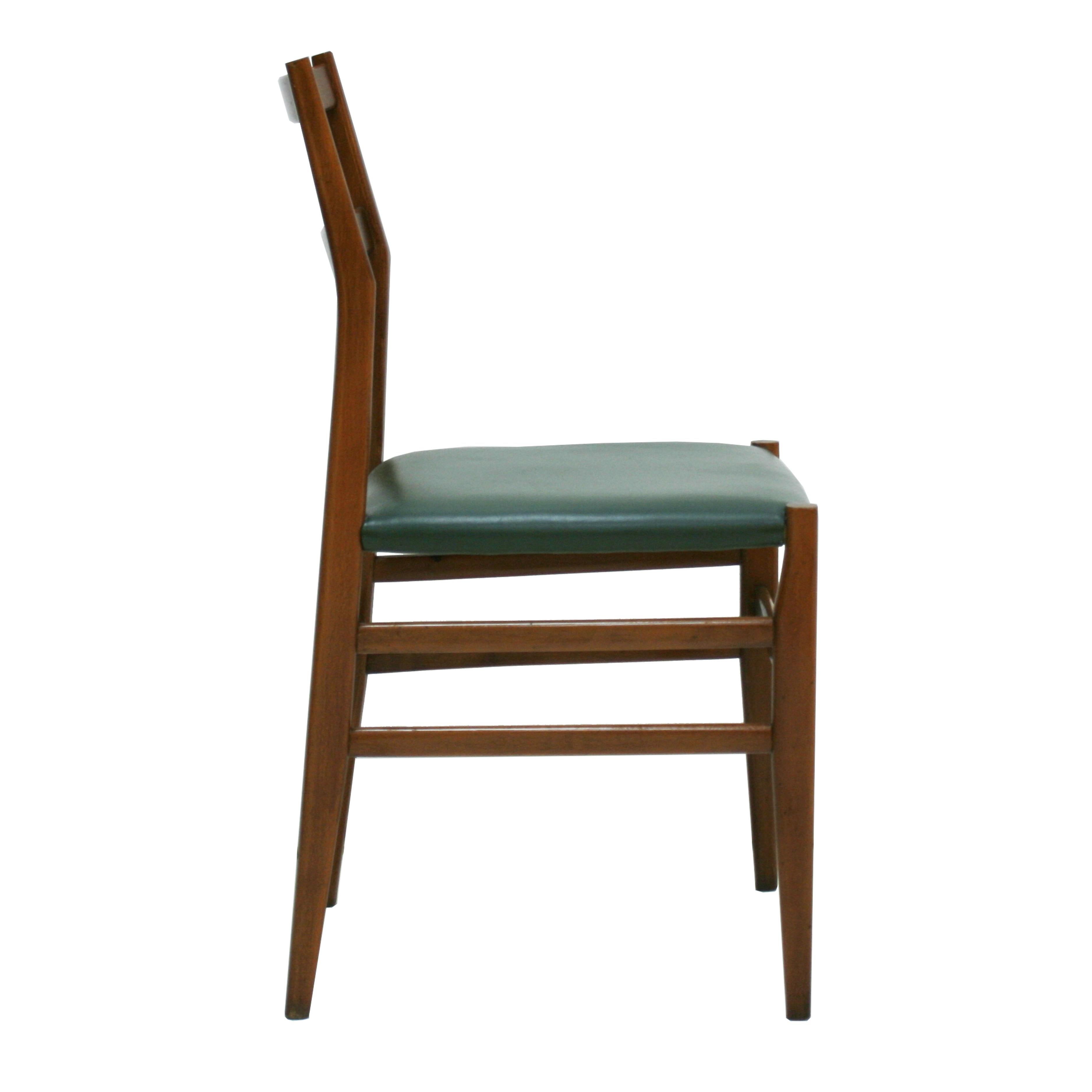 Gio Ponti Set of 8 Ashwood Leggera Italian Chairs, 1960s For Sale 2