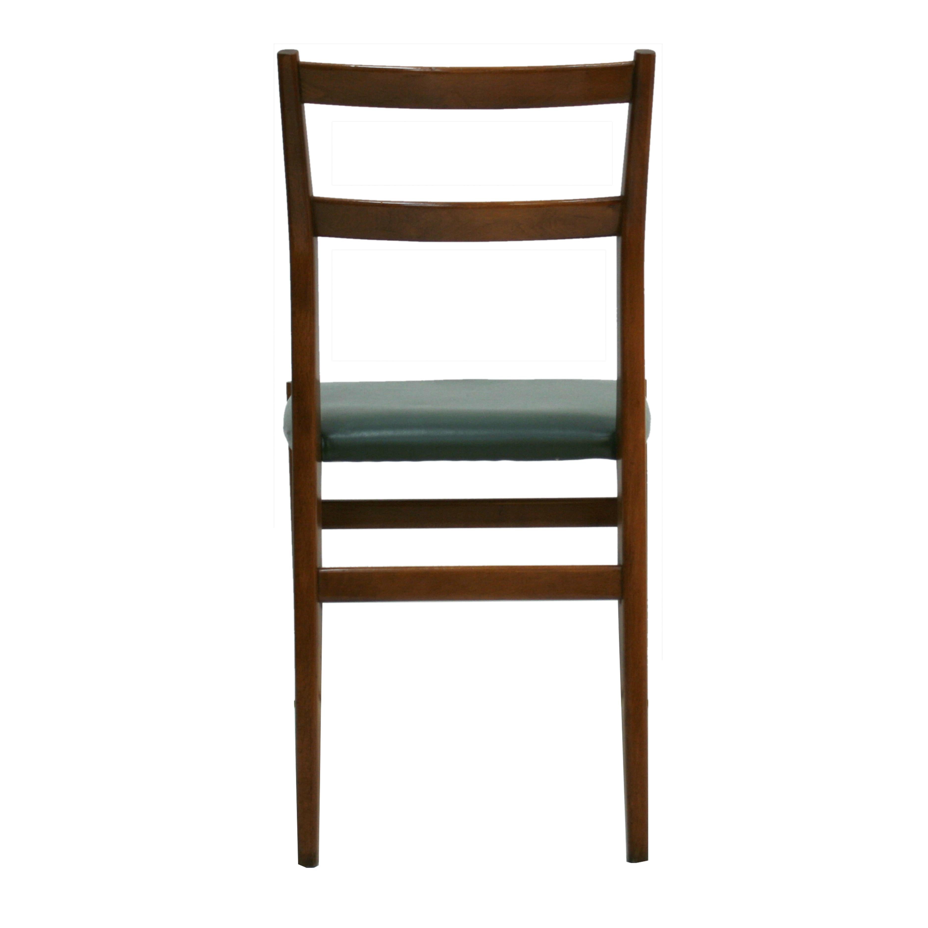 Gio Ponti Set of 8 Ashwood Leggera Italian Chairs, 1960s For Sale 3
