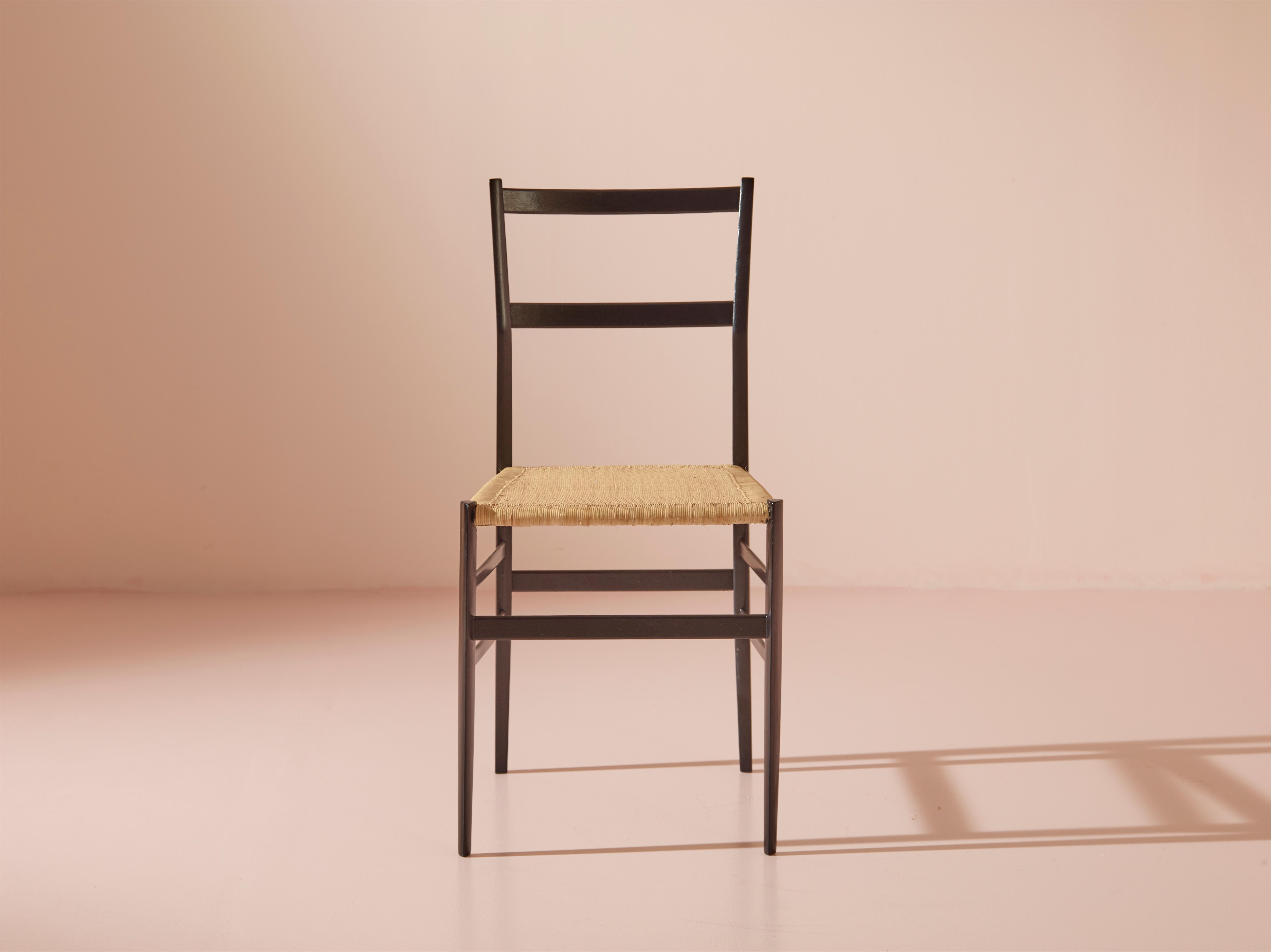Mid-Century Modern Gio Ponti Ensemble de huit chaises Superleggera pour Cassina, Italie, 1957 en vente