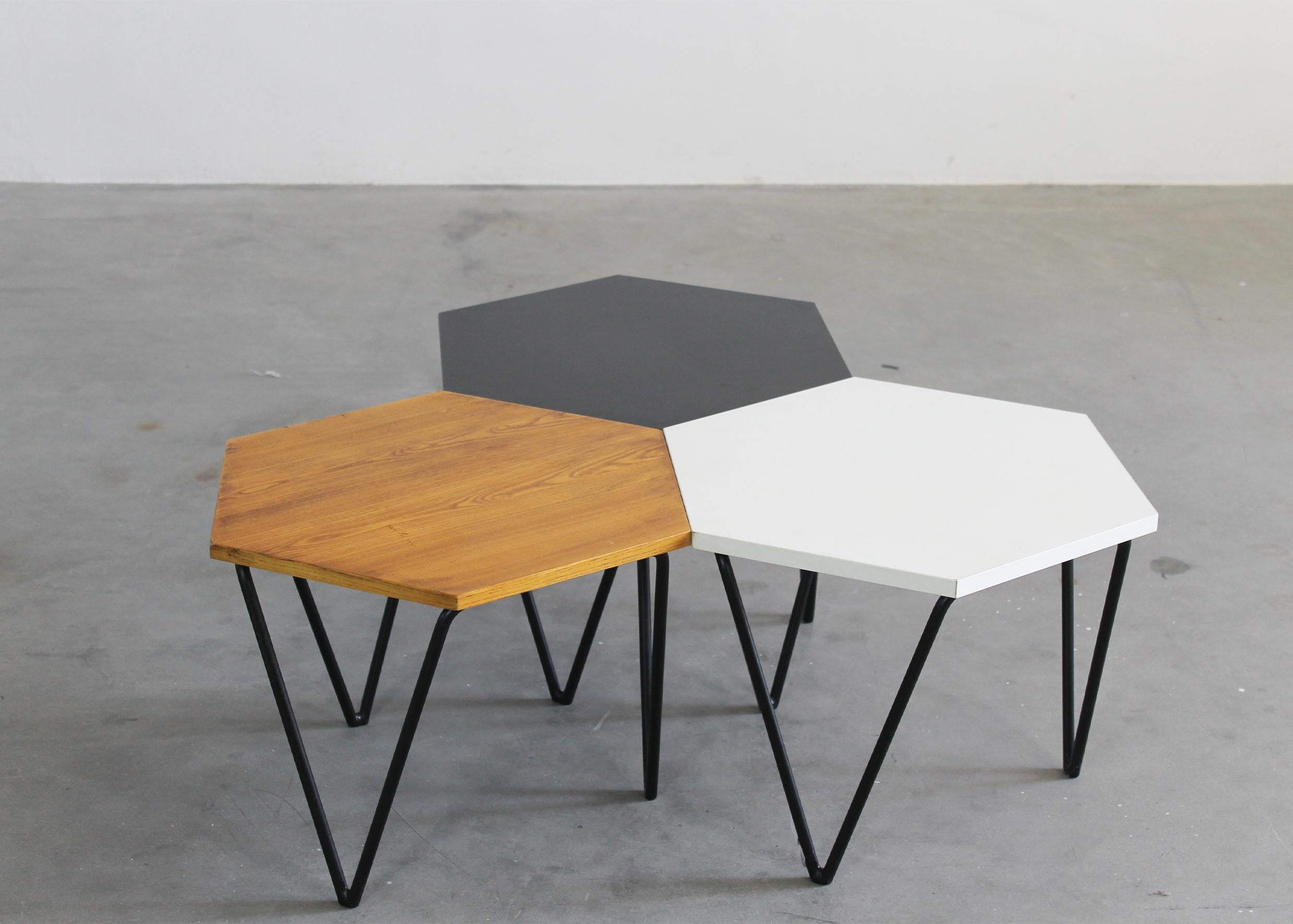 Italian Gio Ponti Set of Six Hexagonal Coffee Tables in Wood and Metal I.S.A. 1950s For Sale