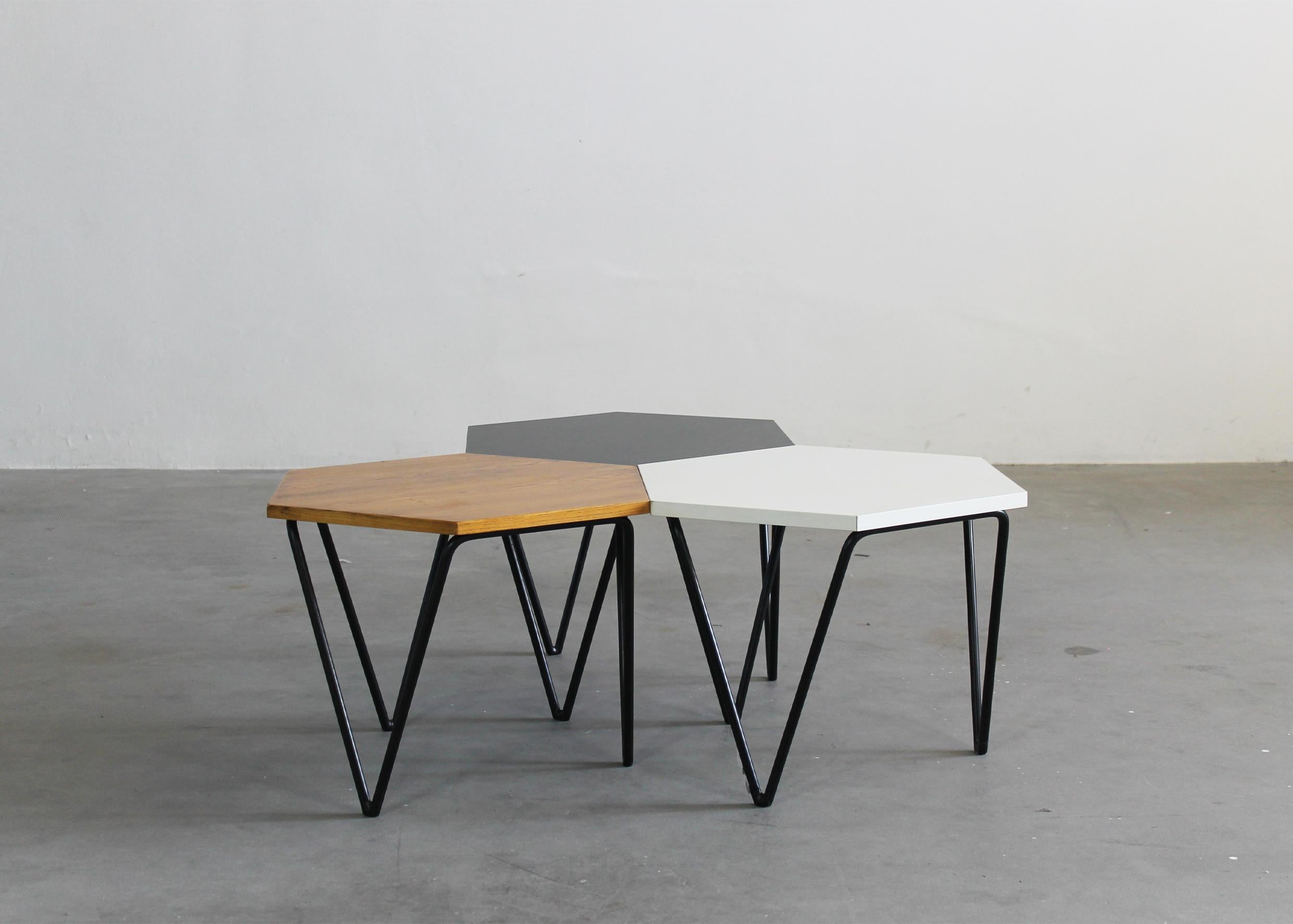 Gio Ponti Set of Six Hexagonal Coffee Tables in Wood and Metal I.S.A. 1950s For Sale 2