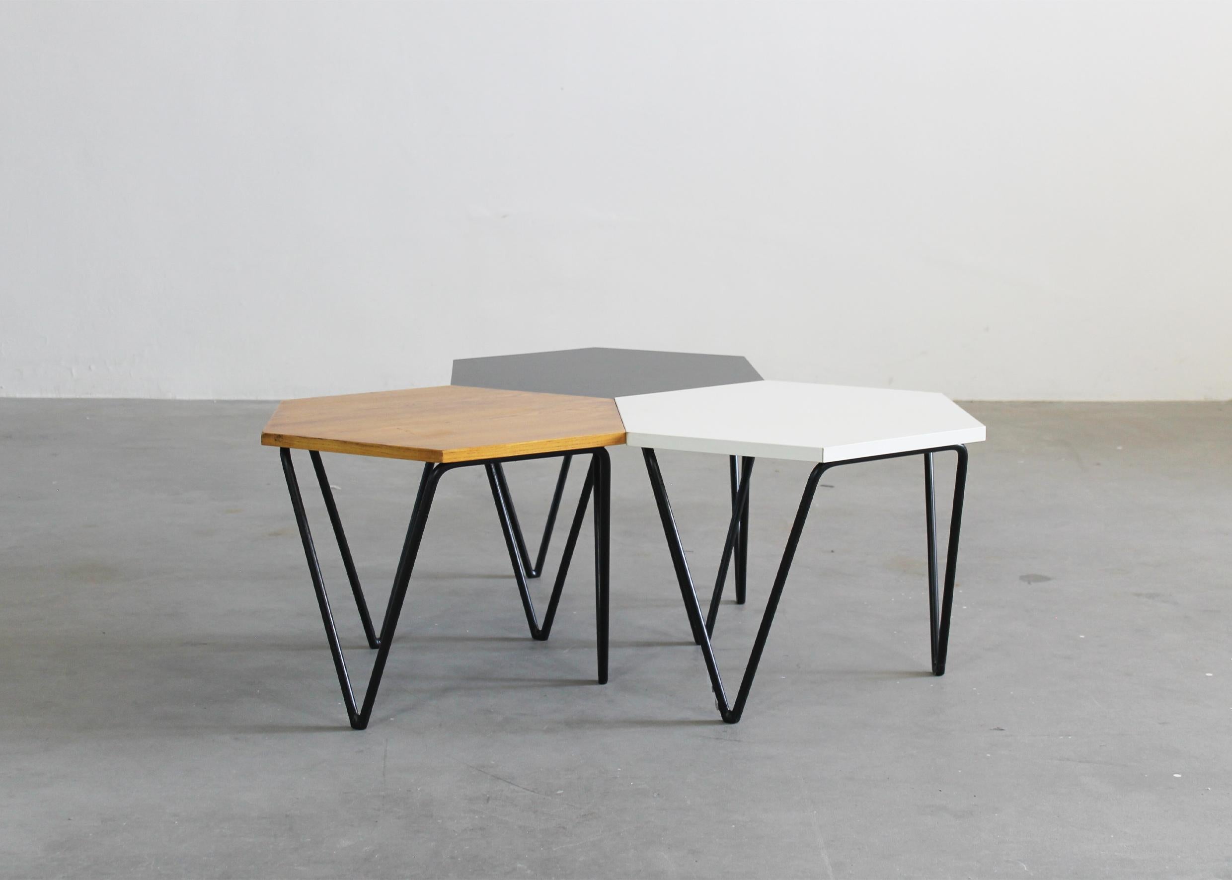Gio Ponti Set of Three Hexagonal Coffee Tables in Wood and Metal I.S.A. 1950s For Sale 2