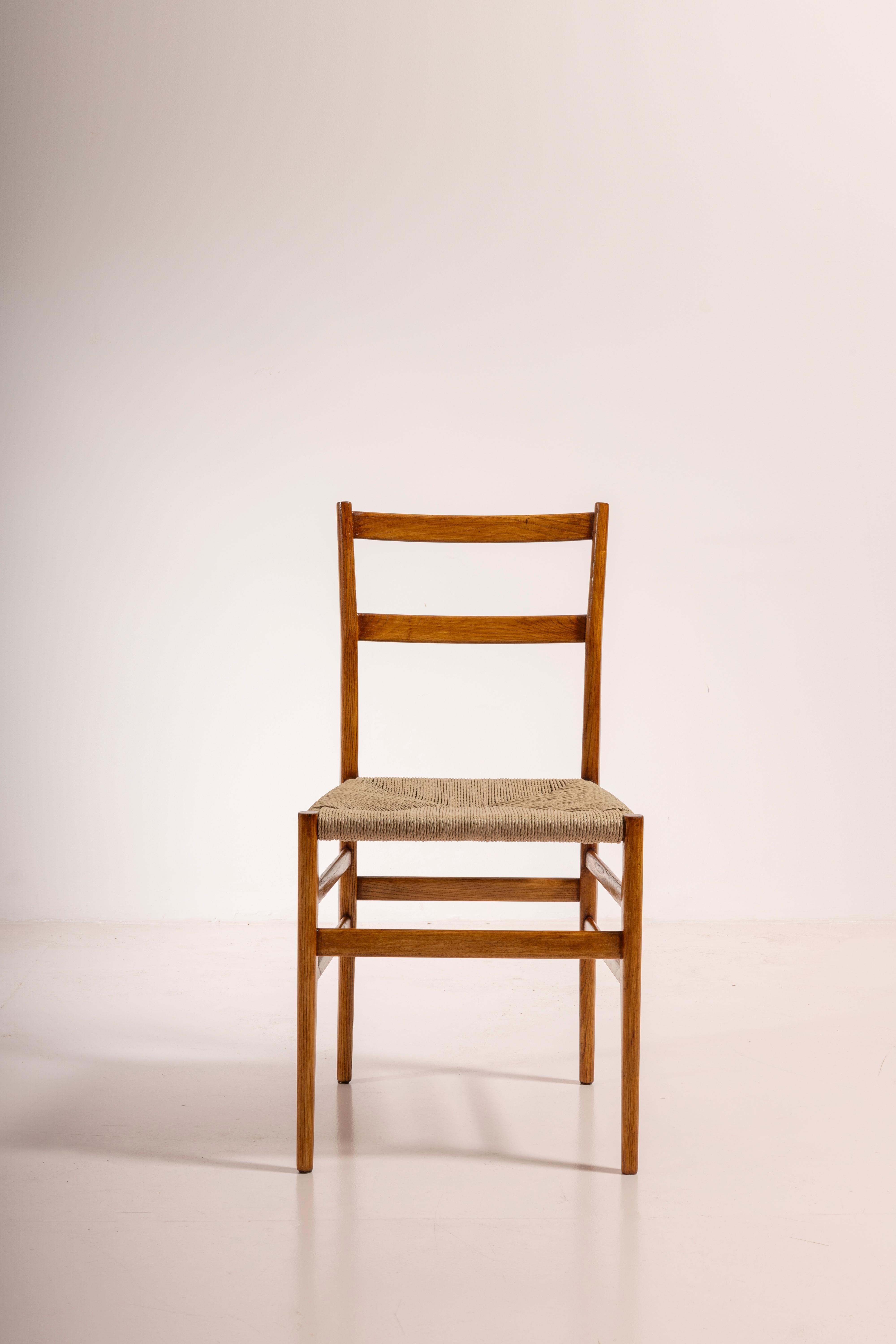 Hand-Woven Gio Ponti set of twelve Leggera chairs with rope seat, Cassina, Italy, 1951 For Sale