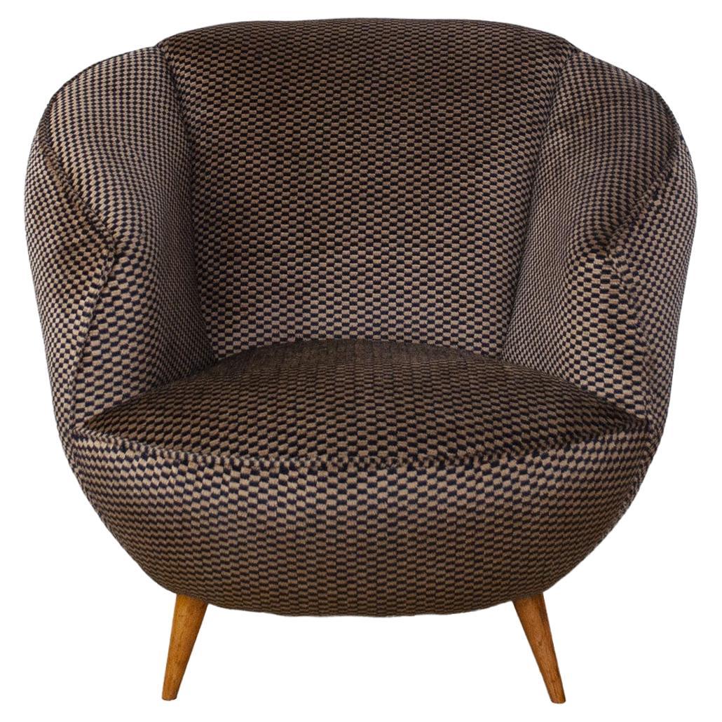 Ensemble de deux fauteuils du designer Gio Ponti 1940 .
