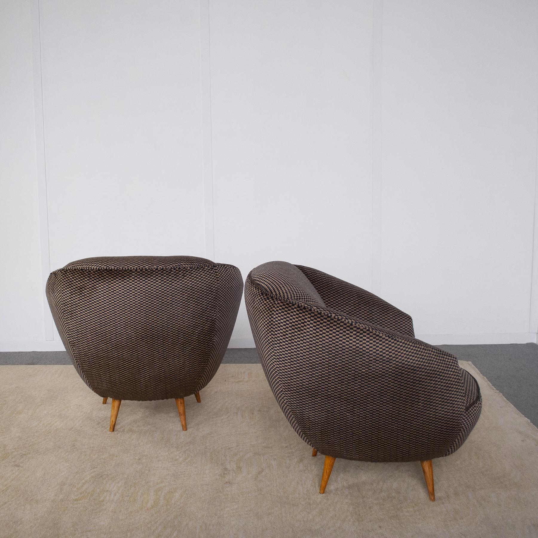 Mid-20th Century Gio Ponti set of two armchairs 1940s For Sale
