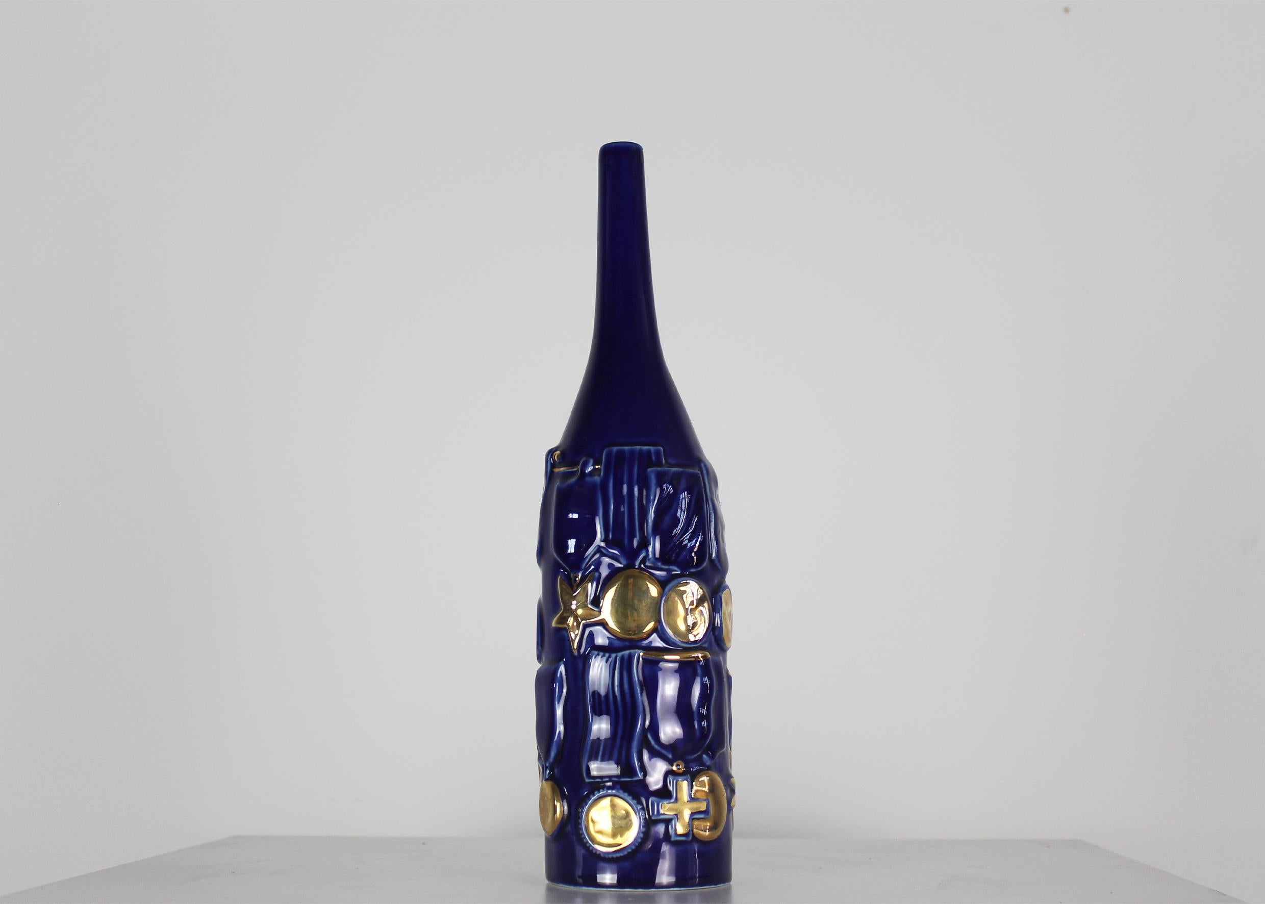 Gio Ponti: Set aus zwei blauen Keramikflaschen von Cooperativa Ceramica Imola, 1993 (Sonstiges) im Angebot