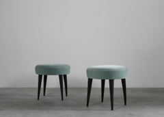 Gio Ponti Set di due sgabelli in legno laccato nero e tessuto 1950 Italia