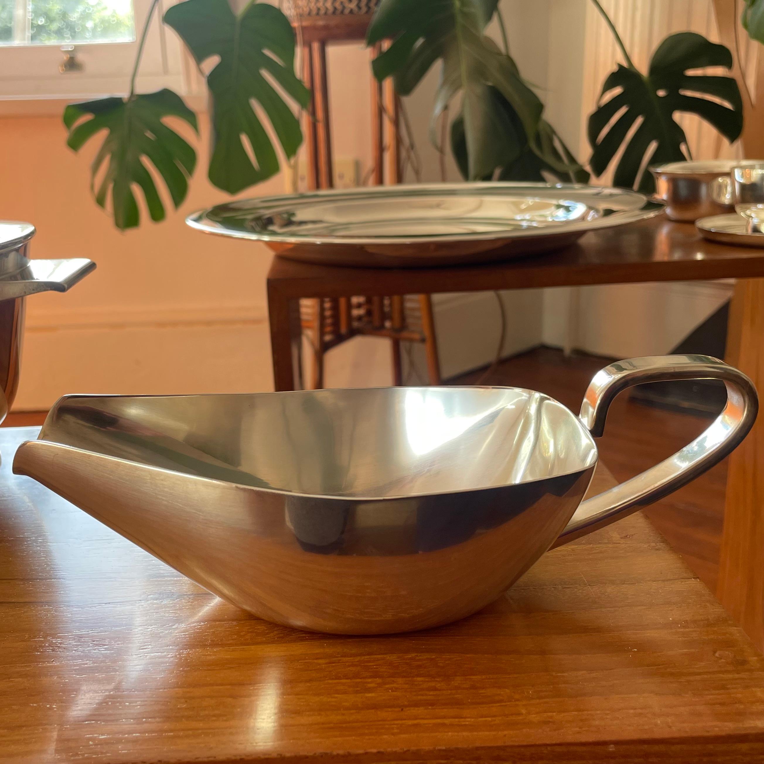 Gio Ponti Silver Plated Tureen, Sauce Boat, large Serving Dish and Bowls, Krupp For Sale 5