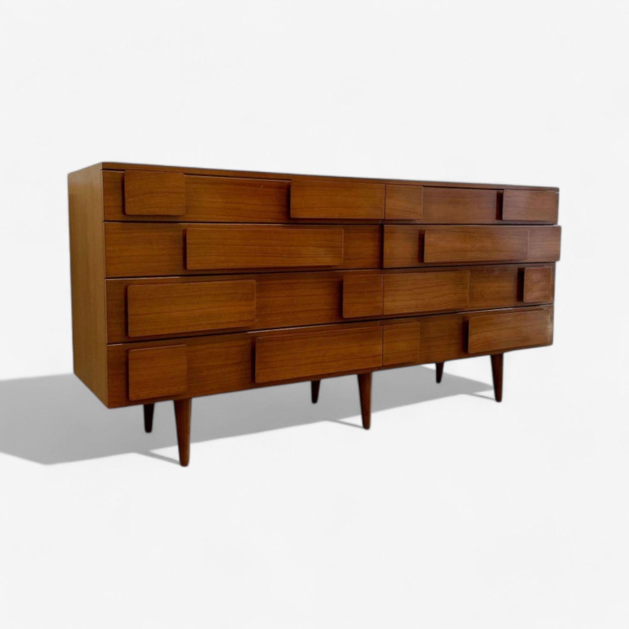 singer dresser