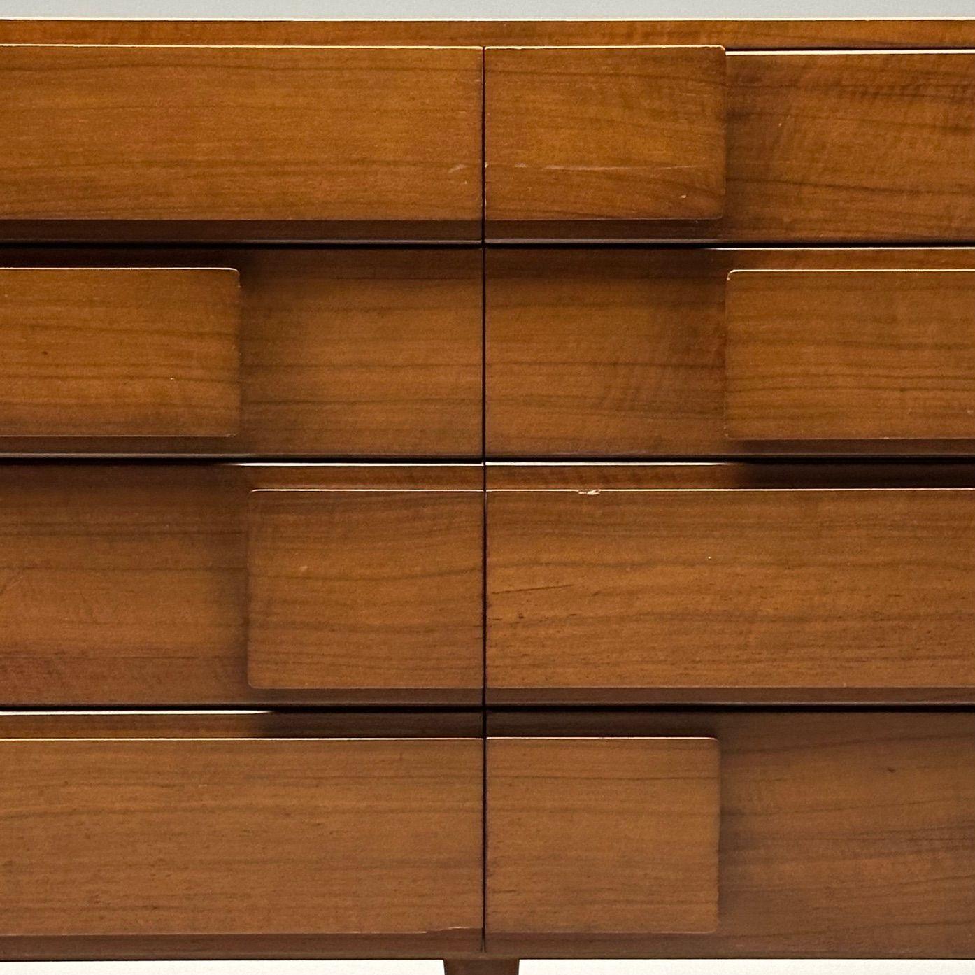 Gio Ponti, Singer & Sons, Italian Mid-Century Modern, Sculptural Dresser, Walnut For Sale 3