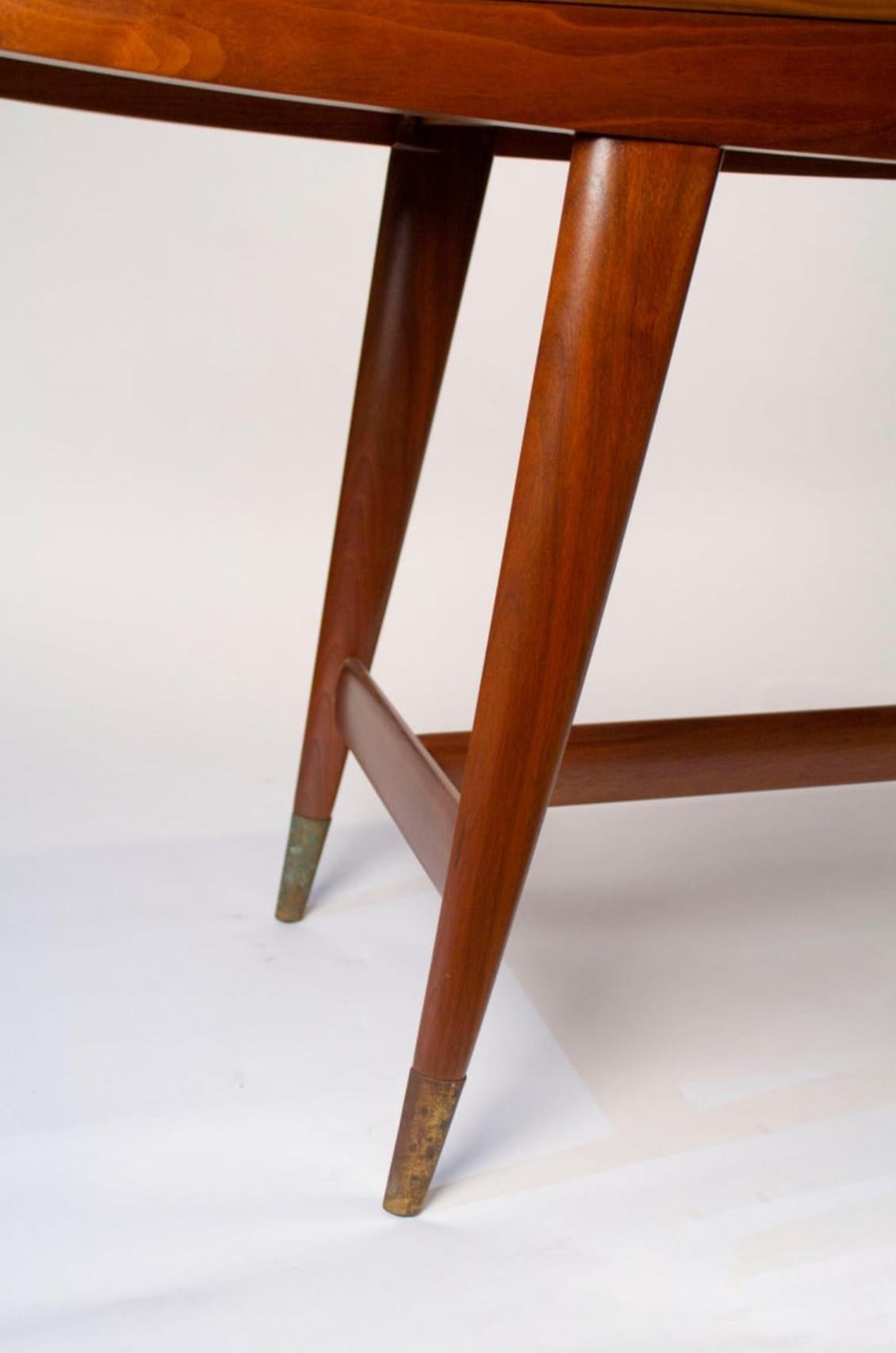 Gio Ponti Singer & Sons Model 2134 Table console de salle à manger à plateau rabattable en noyer et laiton en vente 2