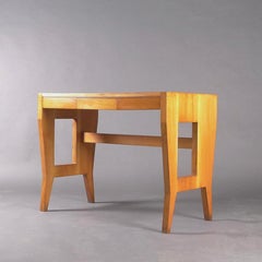 Gio Ponti, petit bureau en noyer, provenant de la Banca Nazionale del Lavoro, années 1950