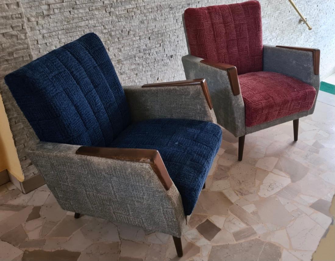 Mid-20th Century Gio Ponti “Stile” Armchairs couples Wood stuffing Cloth, 1950, Italy For Sale