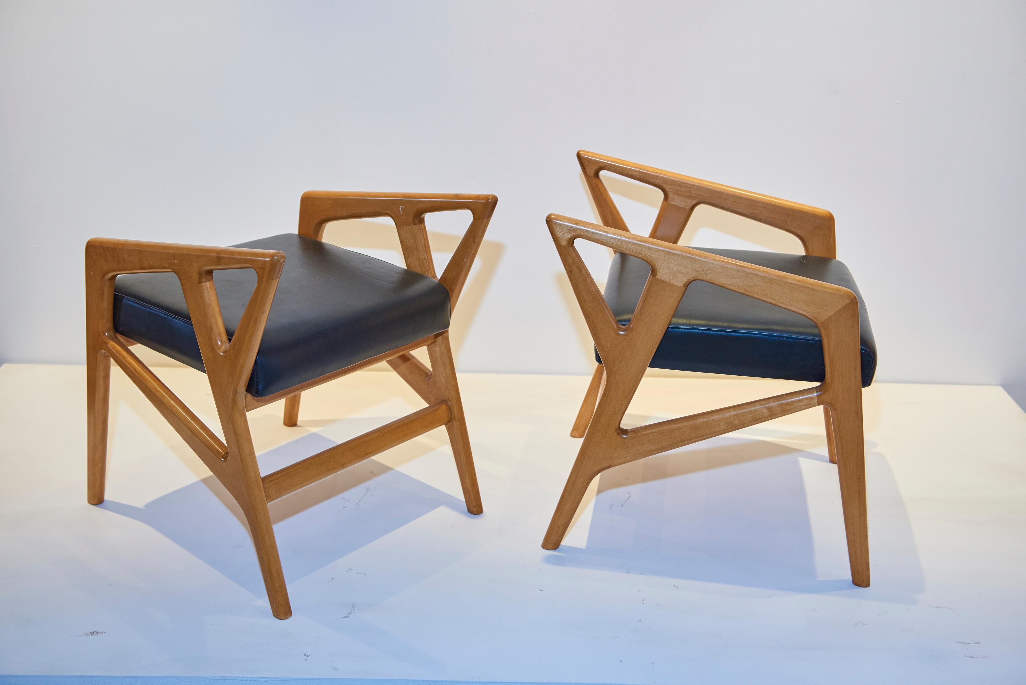 Gio Ponti Stools In Excellent Condition For Sale In Los Angeles, CA