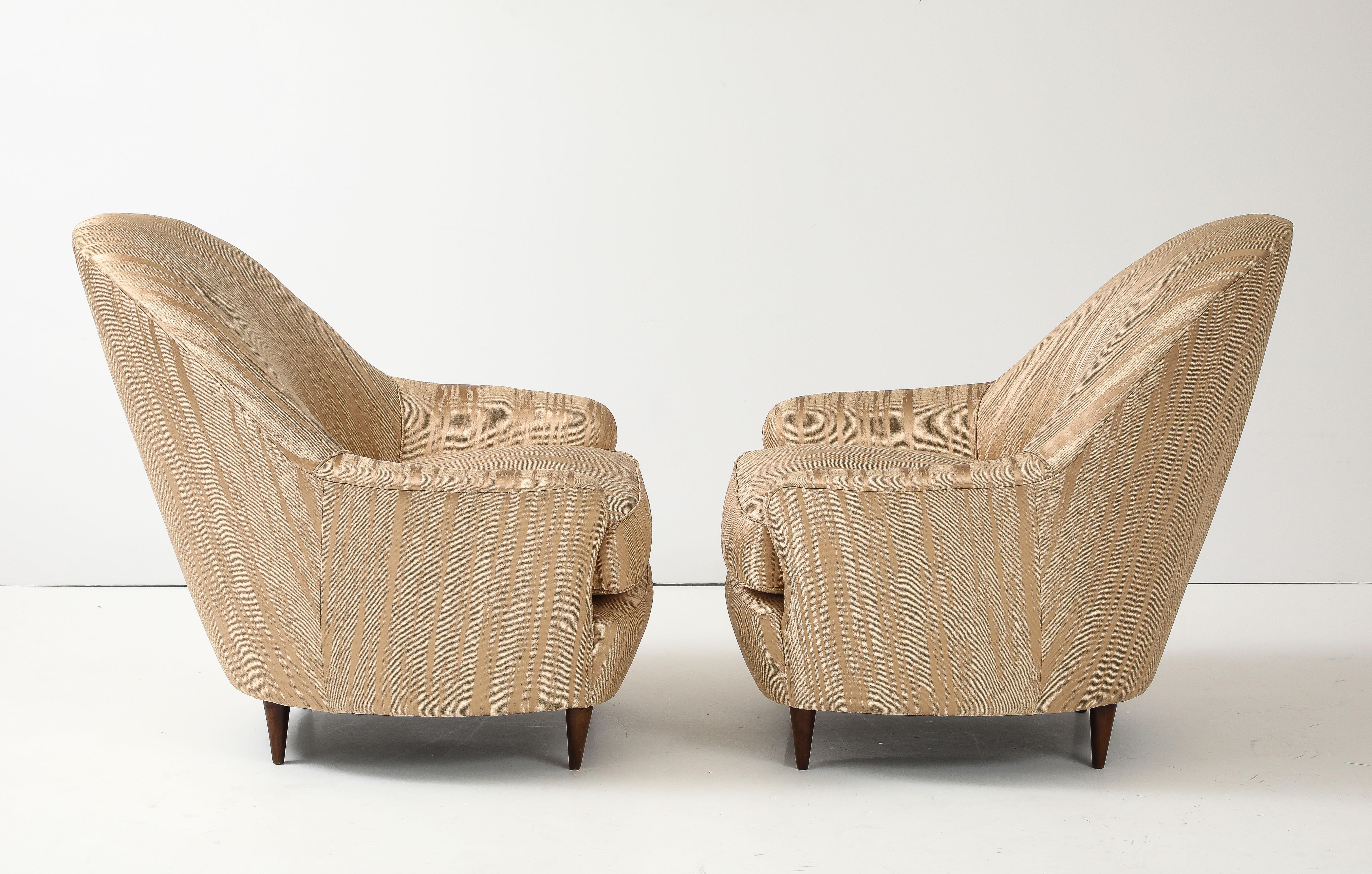 Mid-Century Modern Gio Ponti Style 1950's Italian Lounge Chairs For Sale