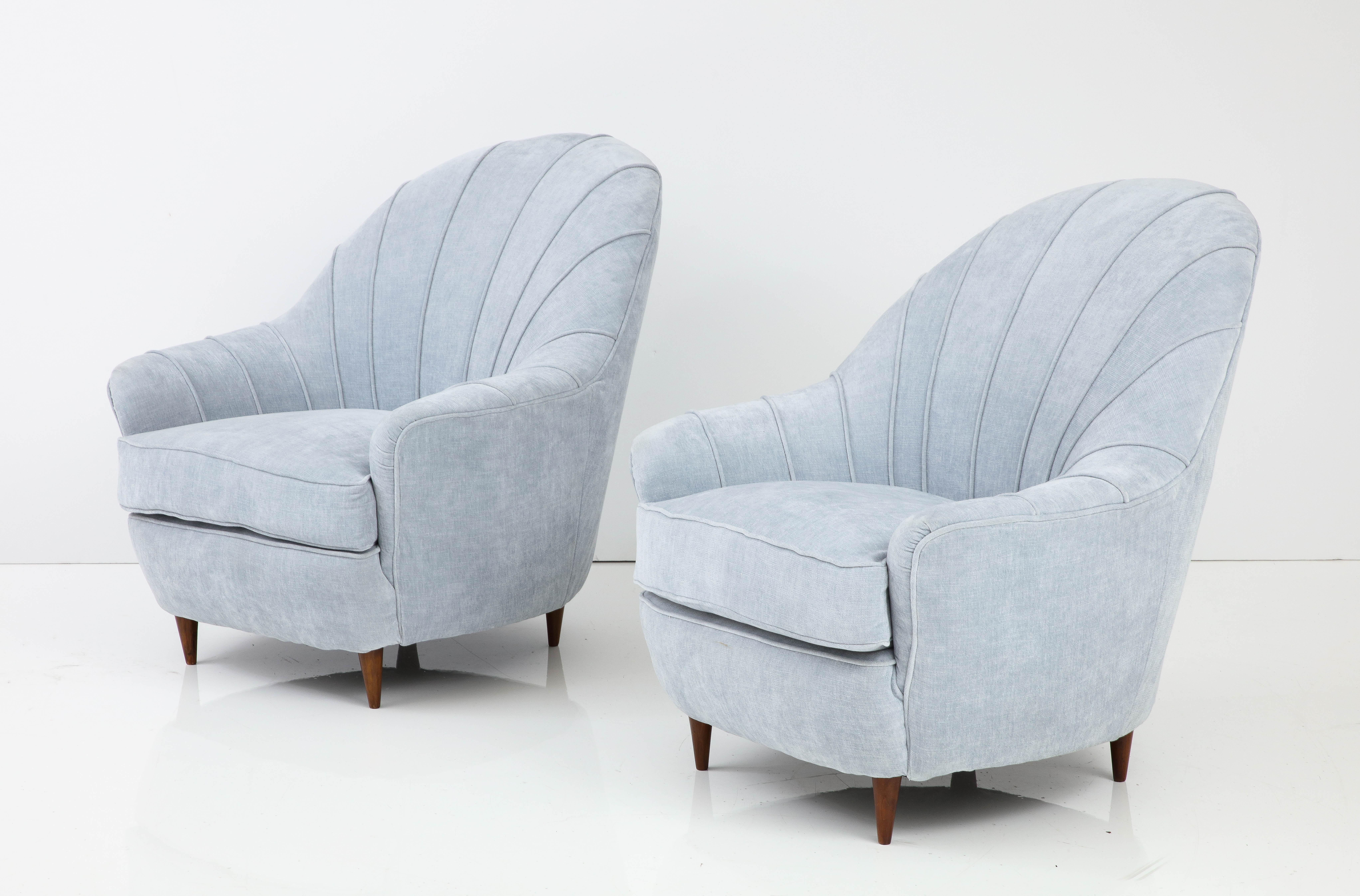 Gio Ponti Style 1950's Italian Lounge Chairs In Good Condition For Sale In New York, NY