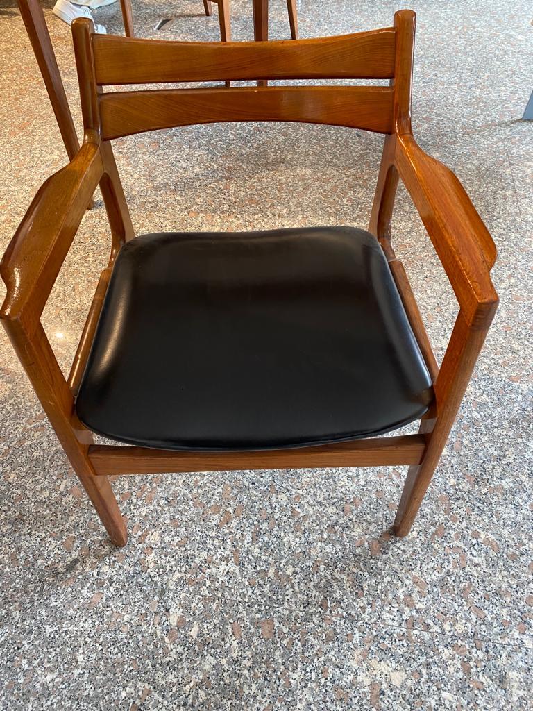 Metà XX secolo Gio Ponti Stile 2 Poltrone in Pelle Mid-Century Modern, Italia, anni '50 in vendita