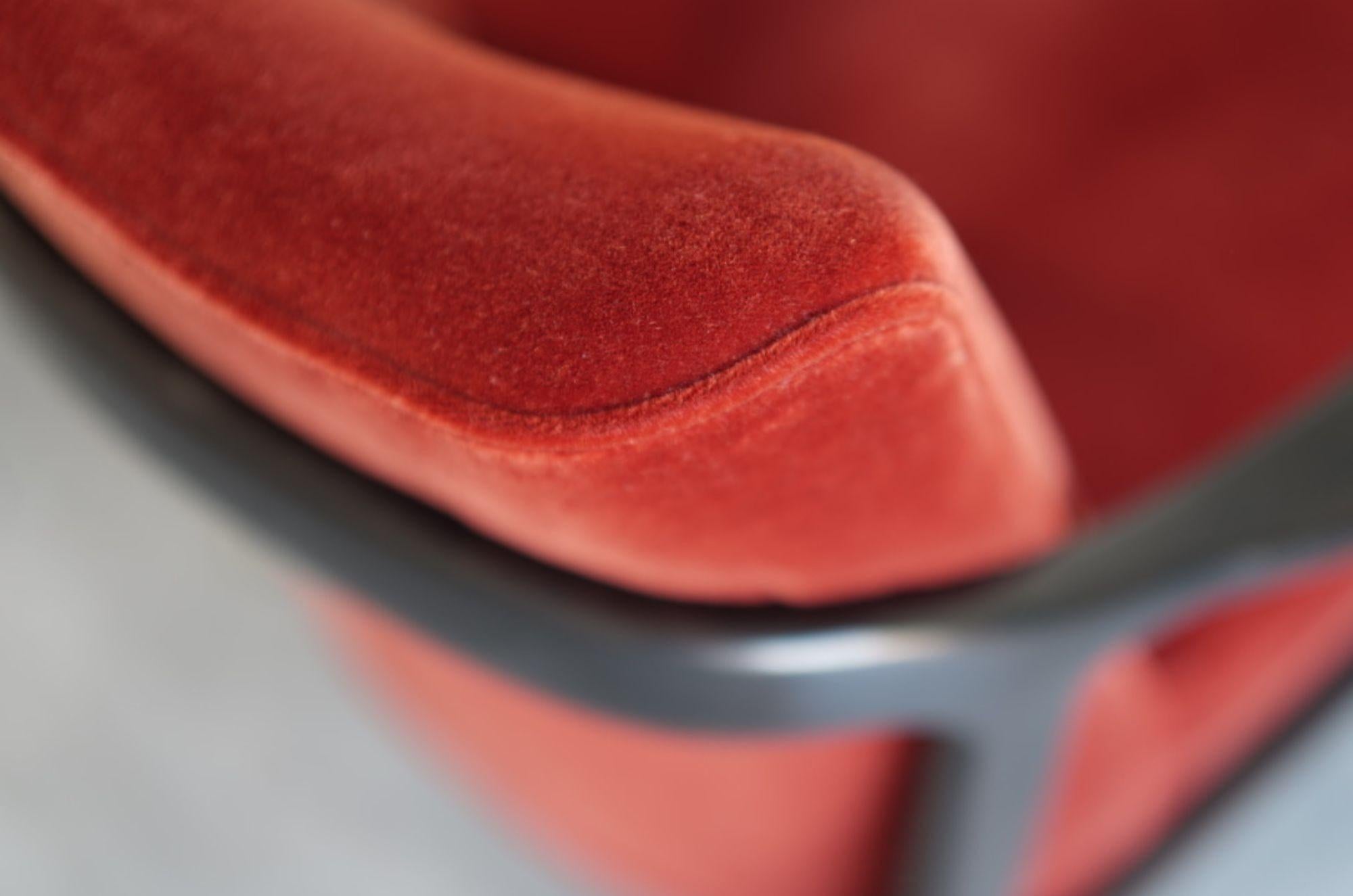 Silla de centro y reposapiés estilo Gio Ponti en mohair, c. 1950 en venta 3