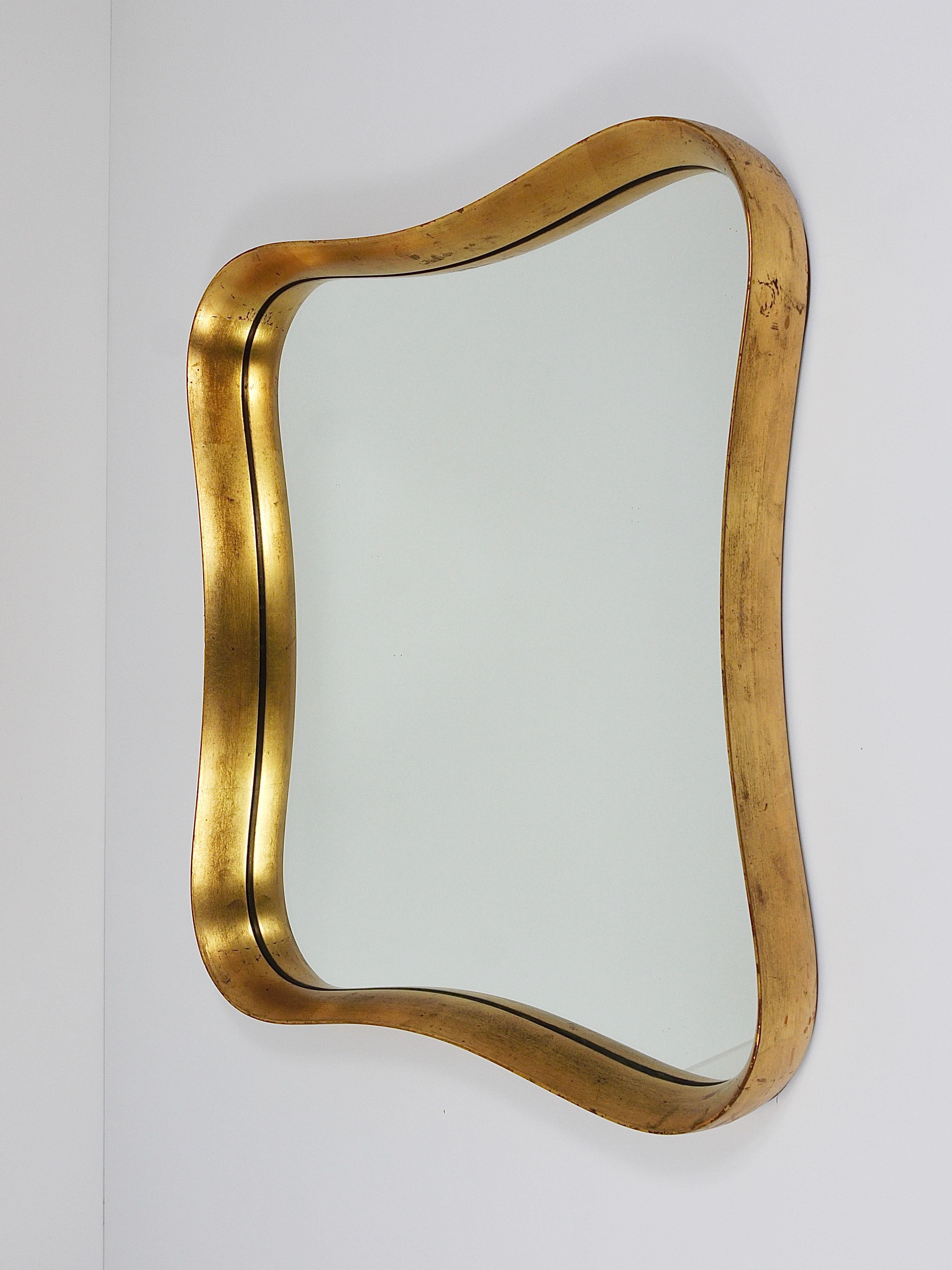 Gio Ponti Style Gilt Wood Mirror by Max Welz Vienna, Austria, 1940s For Sale 3