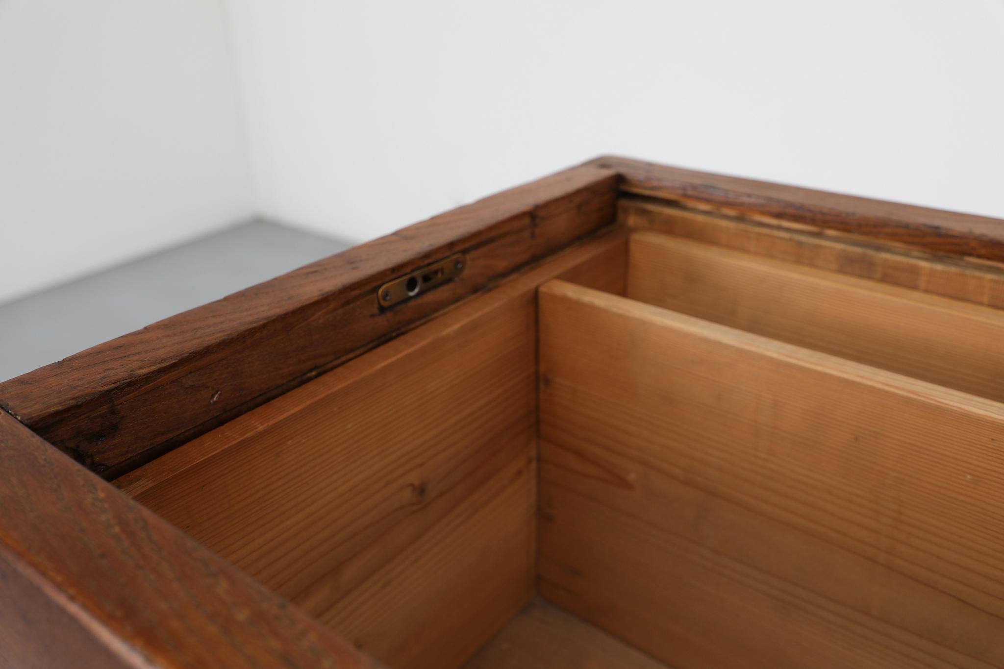 Gio Ponti Style Horizontal Tambour Storage Cabinet with Key For Sale 4