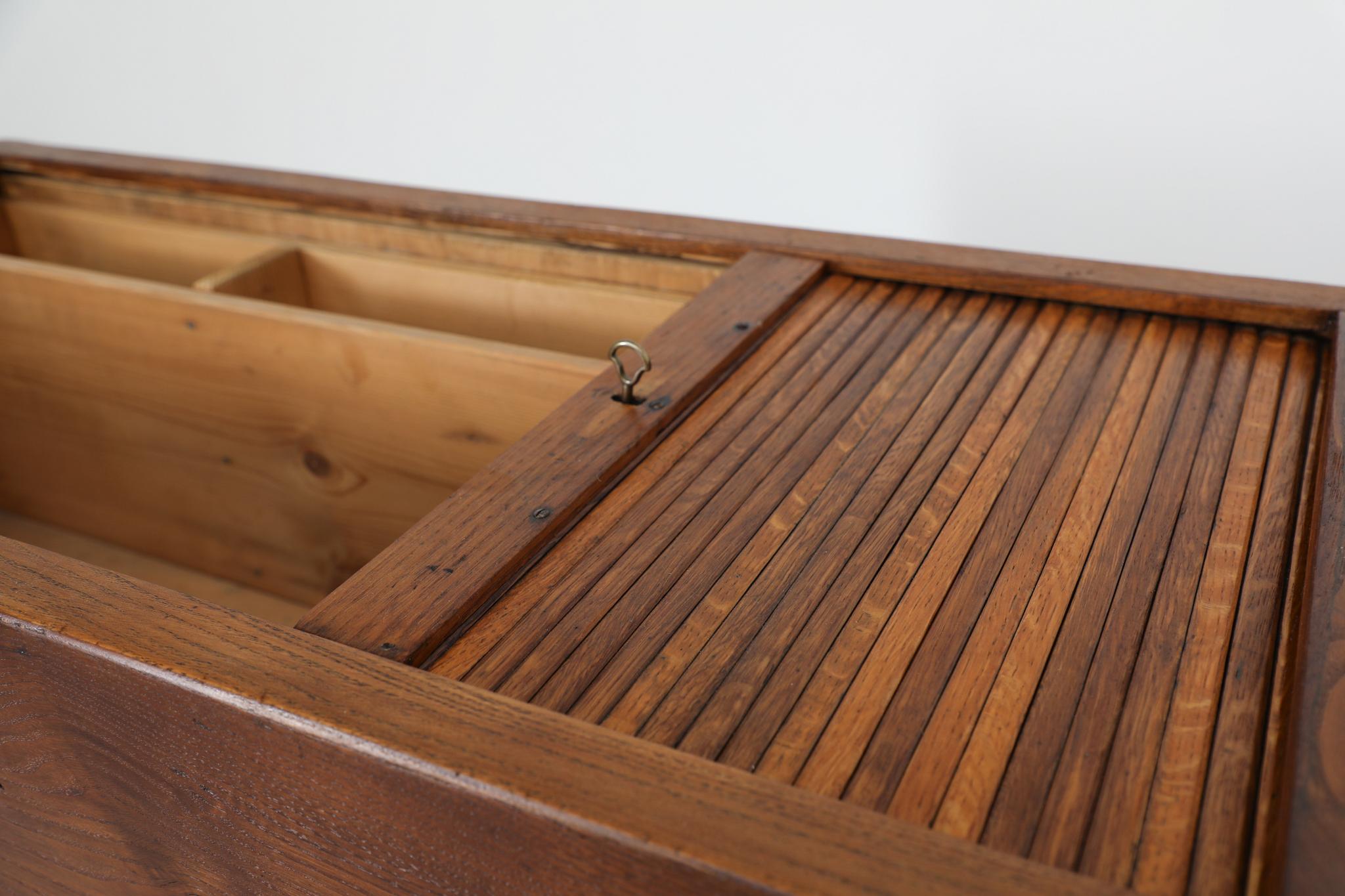 Gio Ponti Style Horizontal Tambour Storage Cabinet with Key For Sale 5