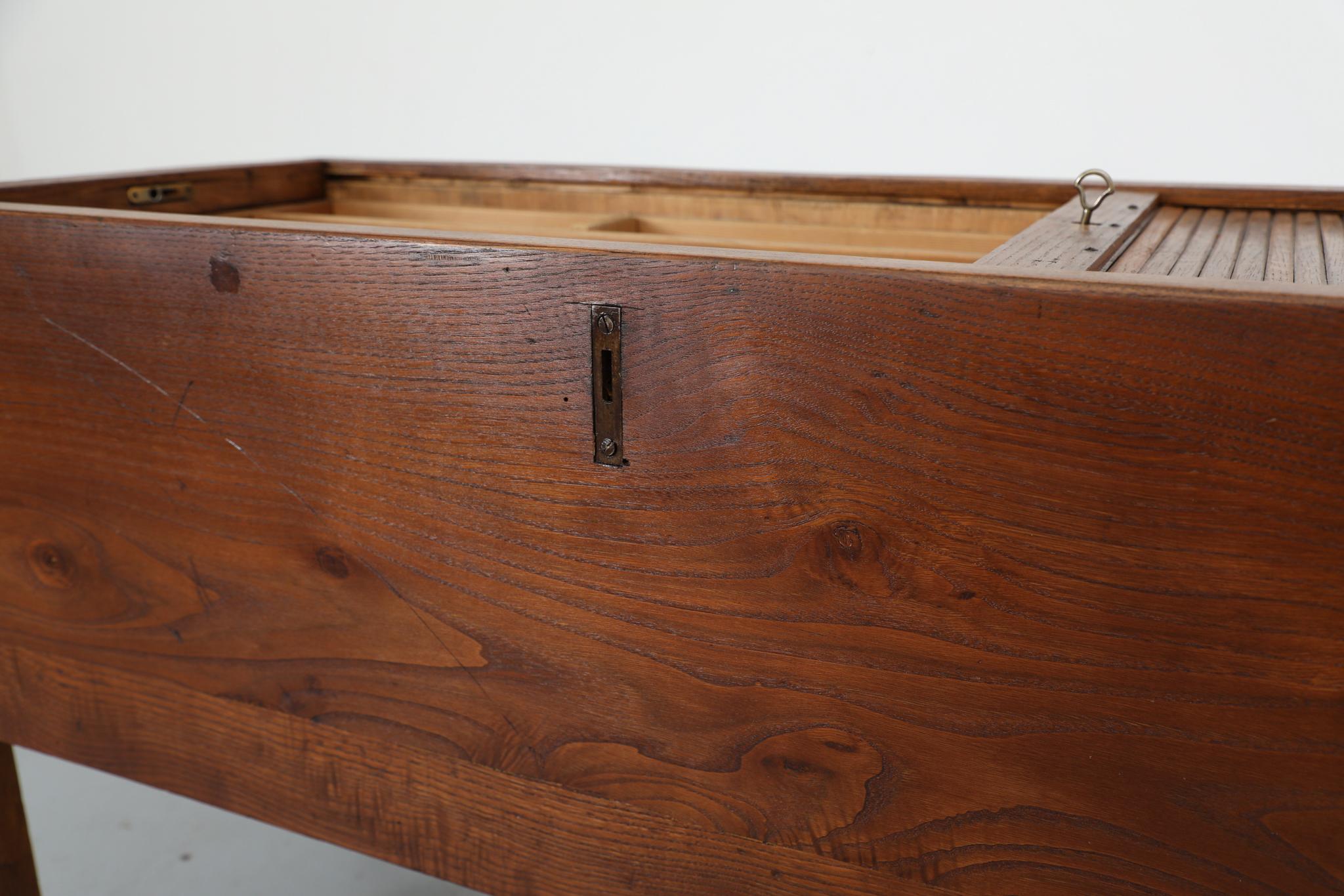 Gio Ponti Style Horizontal Tambour Storage Cabinet with Key For Sale 6