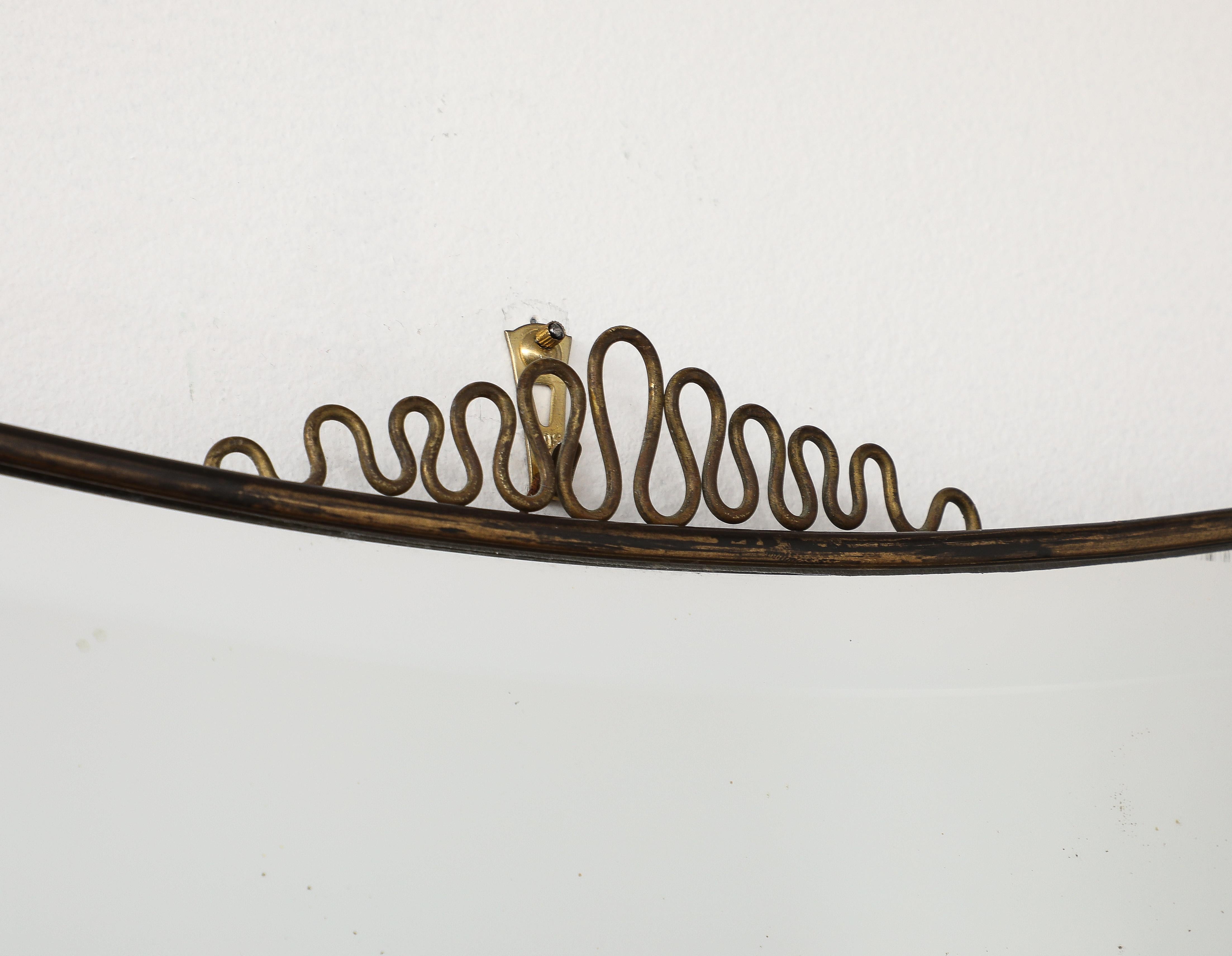 Gio Ponti Stil Italienisch Messing Modernist abgeschrägten Spiegel, Coronets, Italien, 1950er Jahre (Moderne der Mitte des Jahrhunderts)