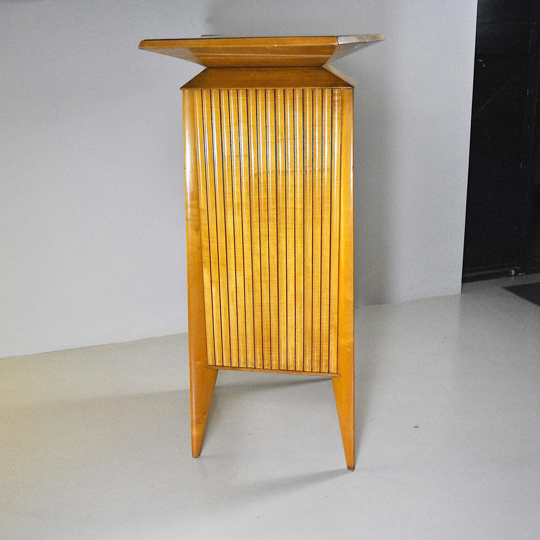 Gio Ponti Style Italian Cabinet Bar from the 1950s 4