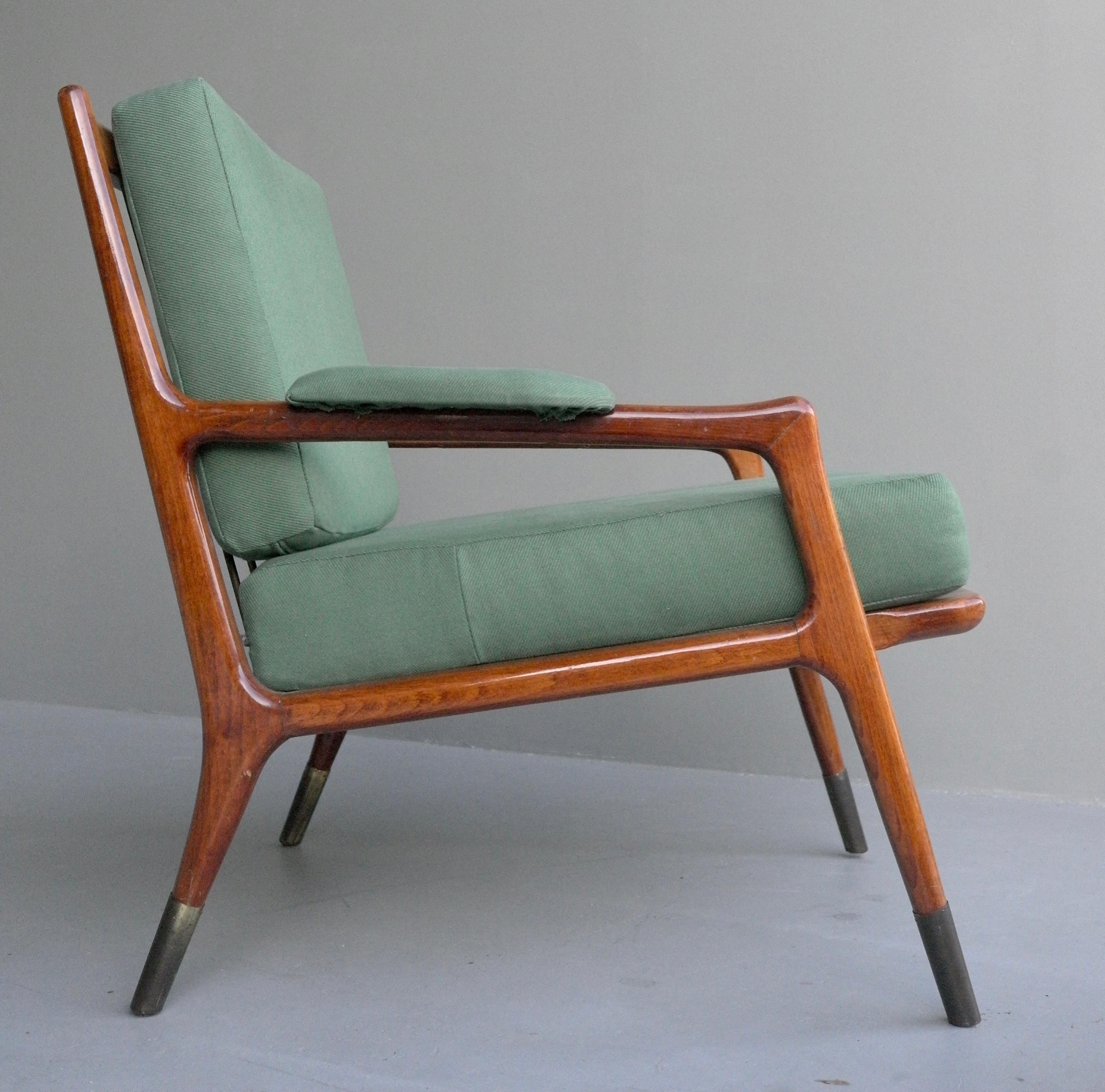 Gio Ponti Style Lounge Chair, Fine Brass Feet and Green Upholstery, Italy, 1955 For Sale 5