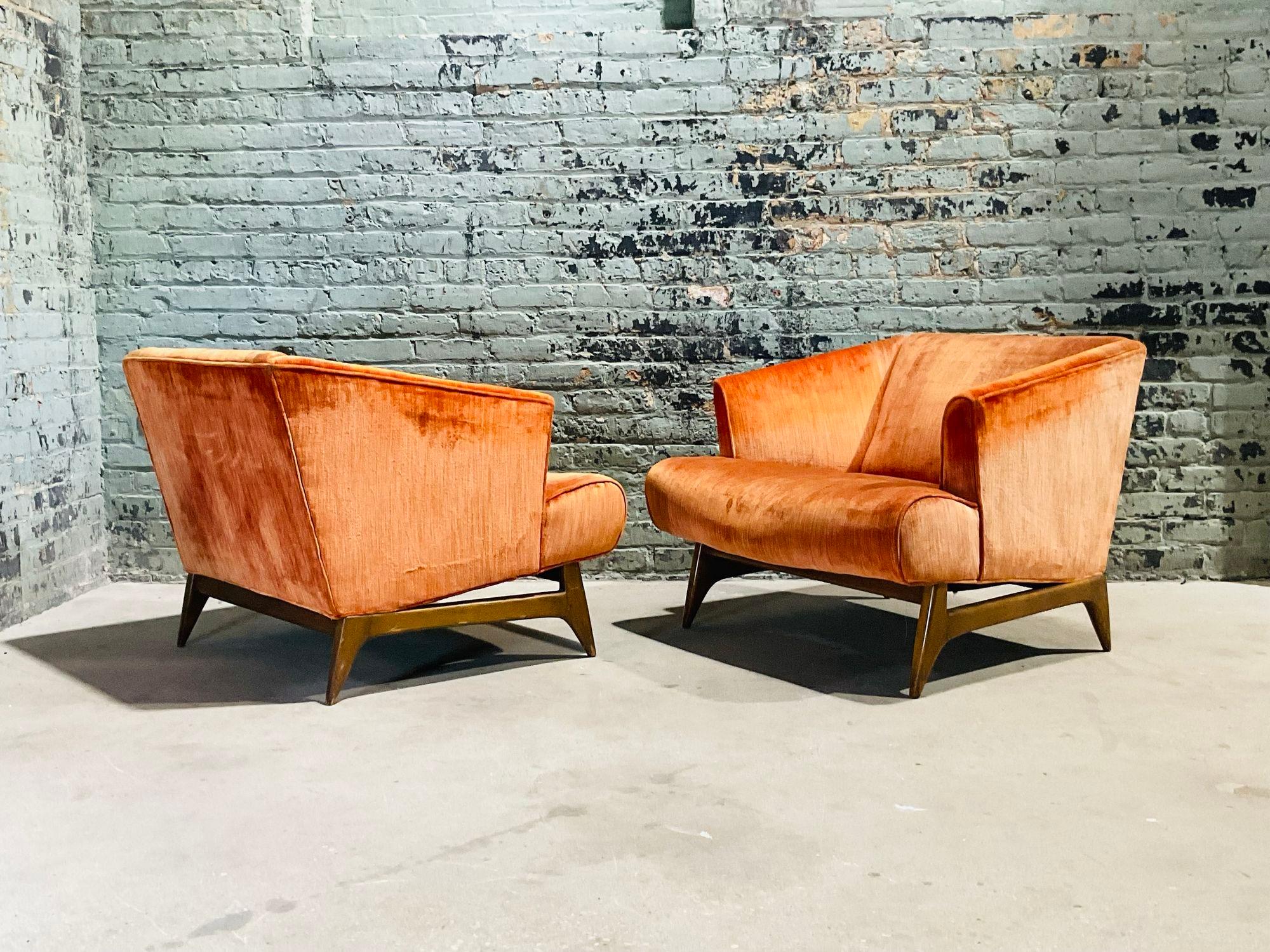 Gio Ponti Style Lounge Chairs, Italy 1960 In Good Condition In Chicago, IL