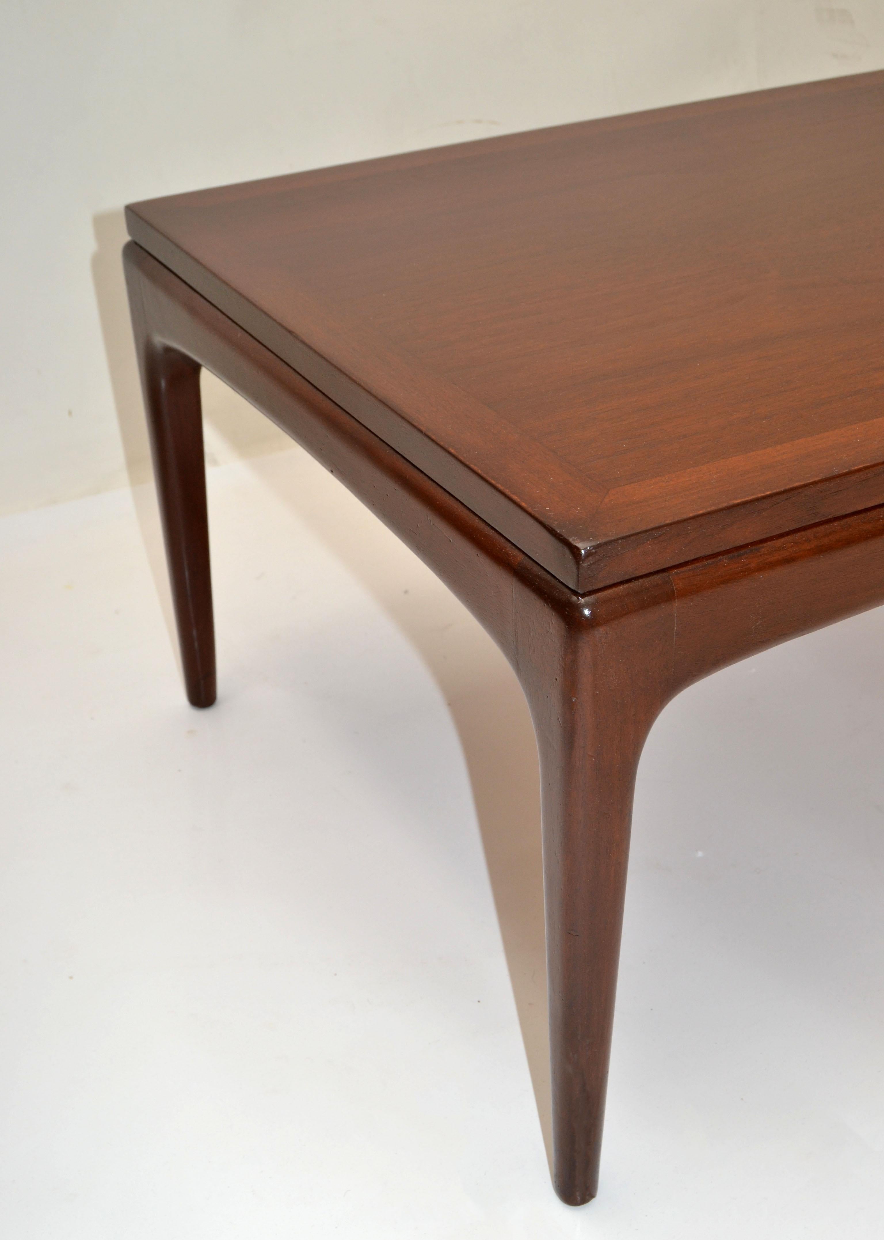 Gio Ponti Style Low Coffee Table Tapered Legs Walnut Mid-Century Modern Italy 70 For Sale 5