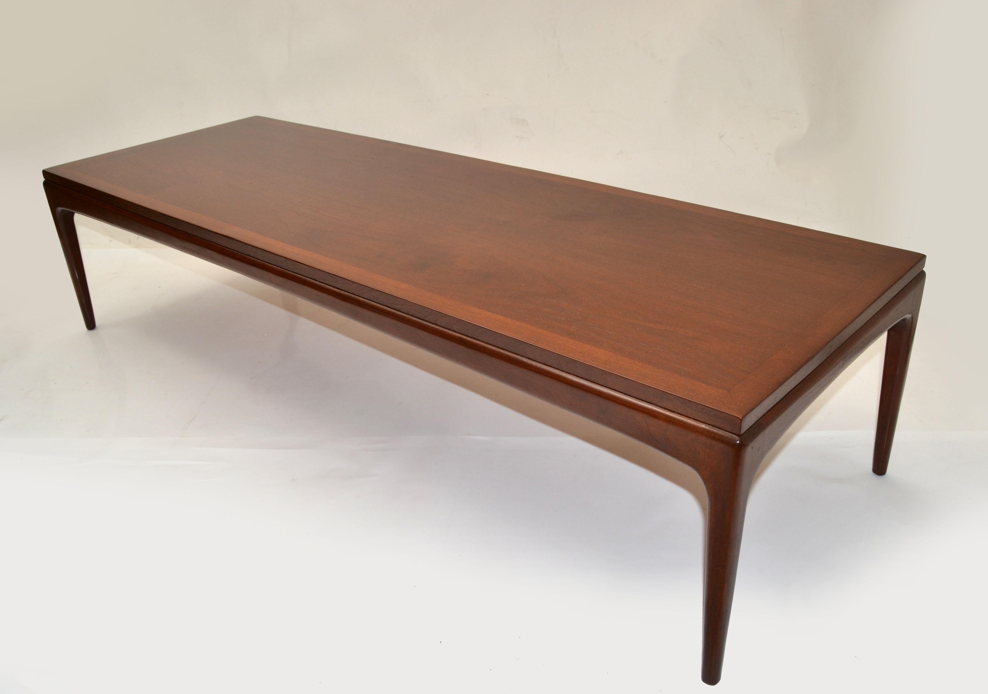 Gio Ponti Style Low Coffee Table Tapered Legs Walnut Mid-Century Modern Italy 70 For Sale 7