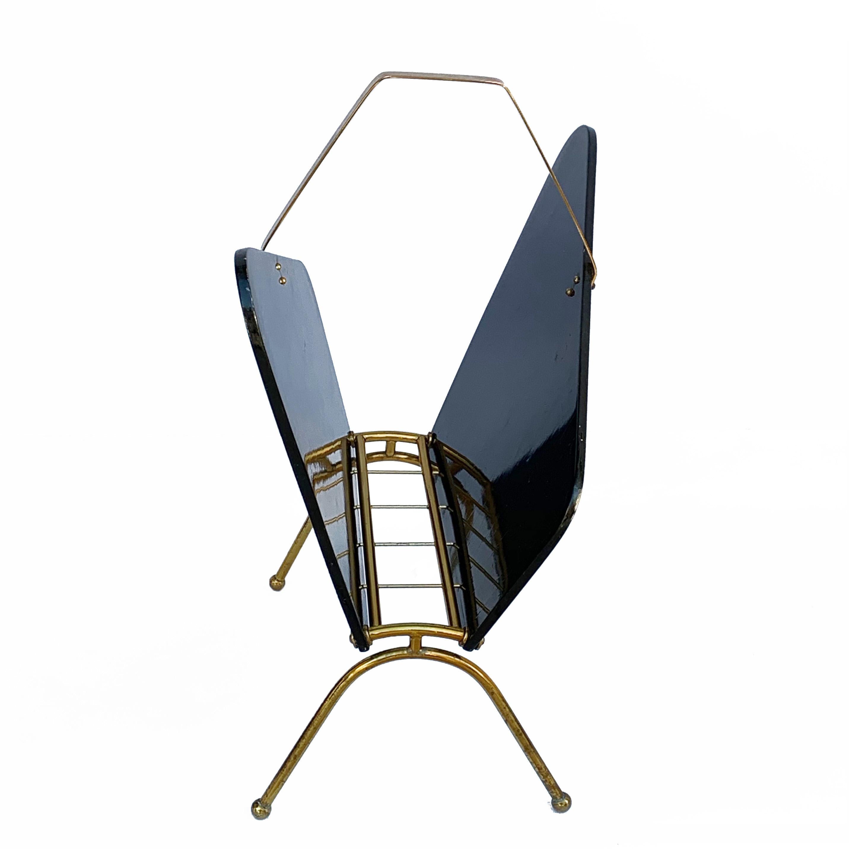 Gio Ponti Style Magazine Rack, Ebonized Wood and Brass with 2 Prints, Italy 1950 In Good Condition For Sale In Roma, IT