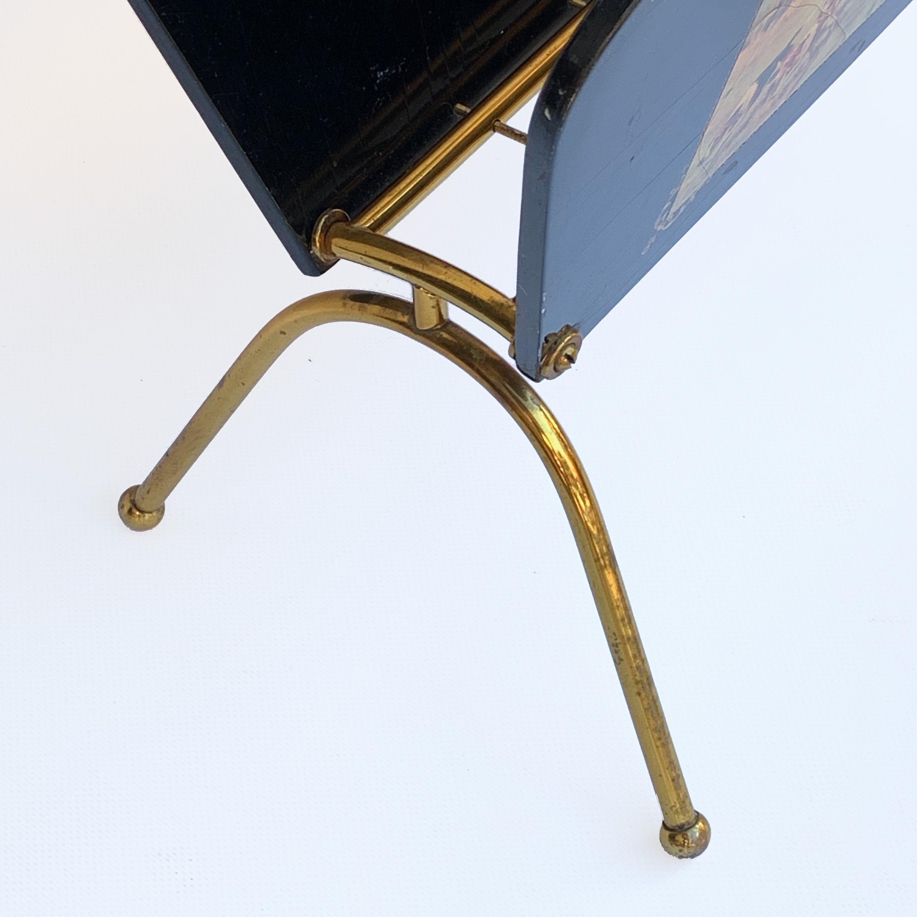 Gio Ponti Style Magazine Rack, Ebonized Wood and Brass with 2 Prints, Italy 1950 For Sale 1