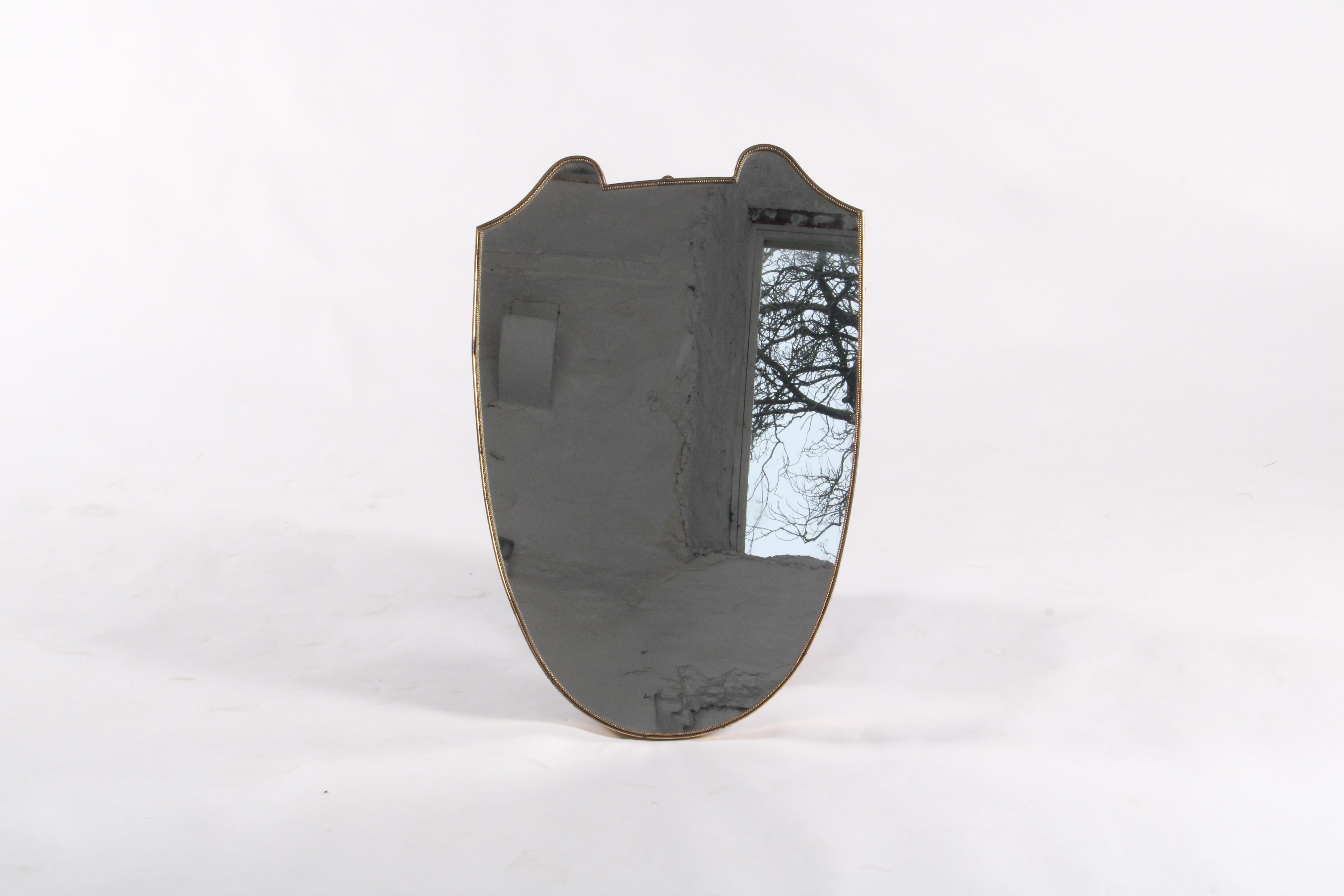 Specchio con bordo in ottone in stile Gio Ponti, metà secolo, italiano In condizioni discrete in vendita a Portlaoise, IE