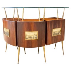 Gio Ponti Style Mid-Century Modern Bar or Serving Cabinet.