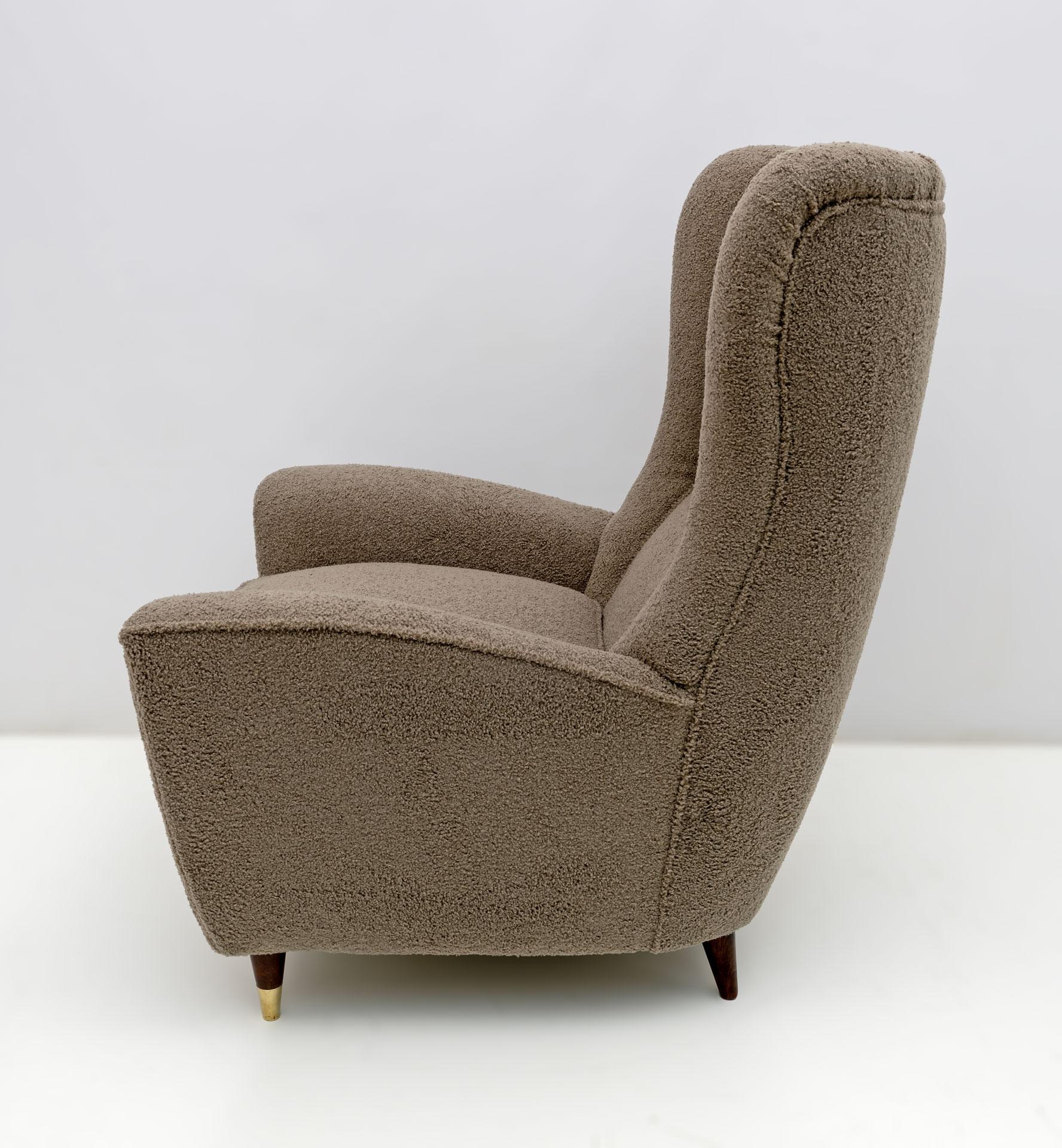 Italian Gio Ponti Style Mid-Century Modern Bouclè High Back Armchair by Isa Bergamo, 50 For Sale