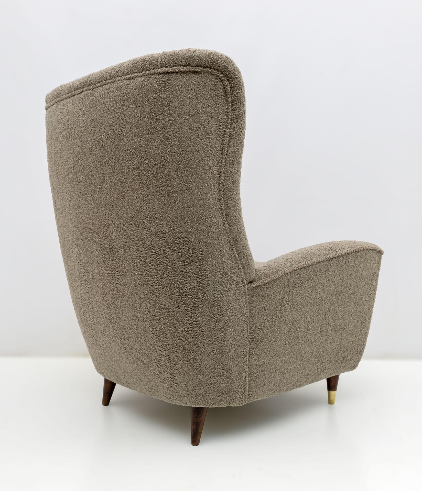 Mid-20th Century Gio Ponti Style Mid-Century Modern Bouclè High Back Armchair by Isa Bergamo, 50 For Sale