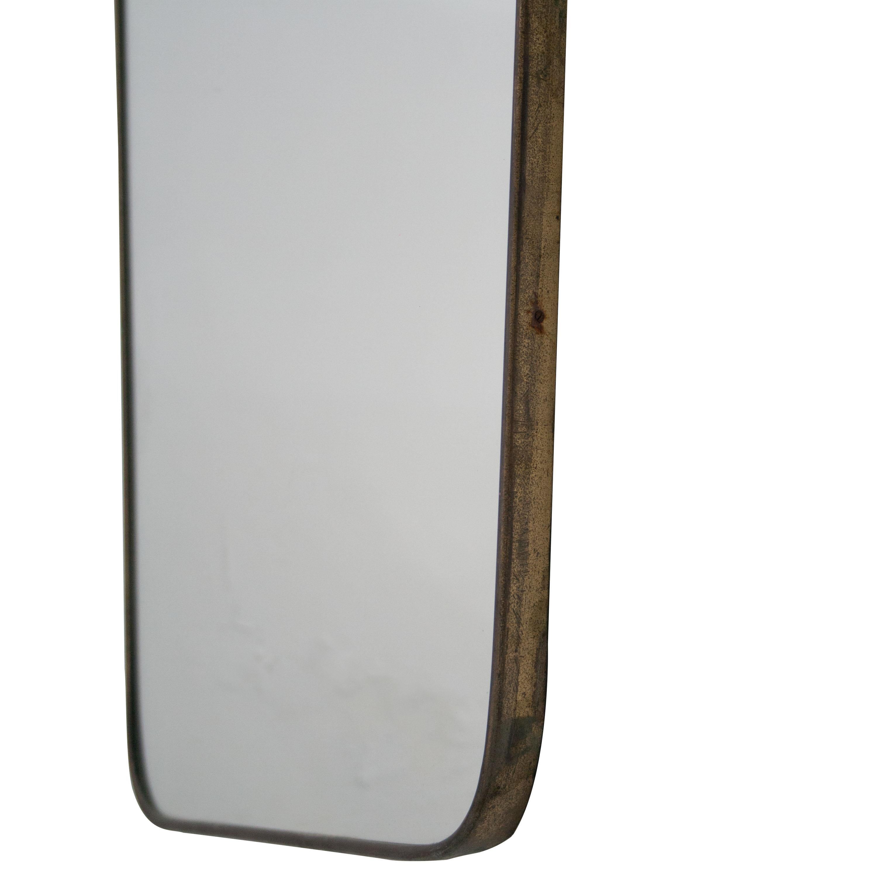 Gio Ponti Style Mid-Century Modern Brass Shield Form Mirror, Italy, 1950 In Good Condition In Madrid, ES