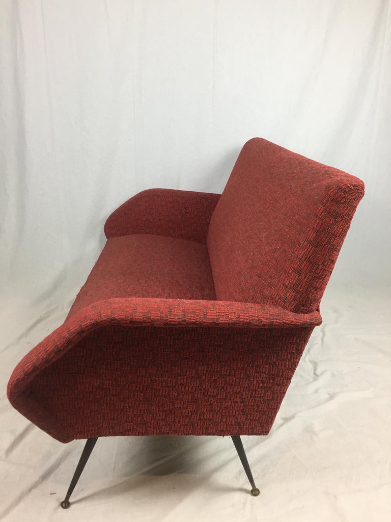 Italian Giò Ponti Style Mid-Century Modern Red Sofa, 1960s For Sale