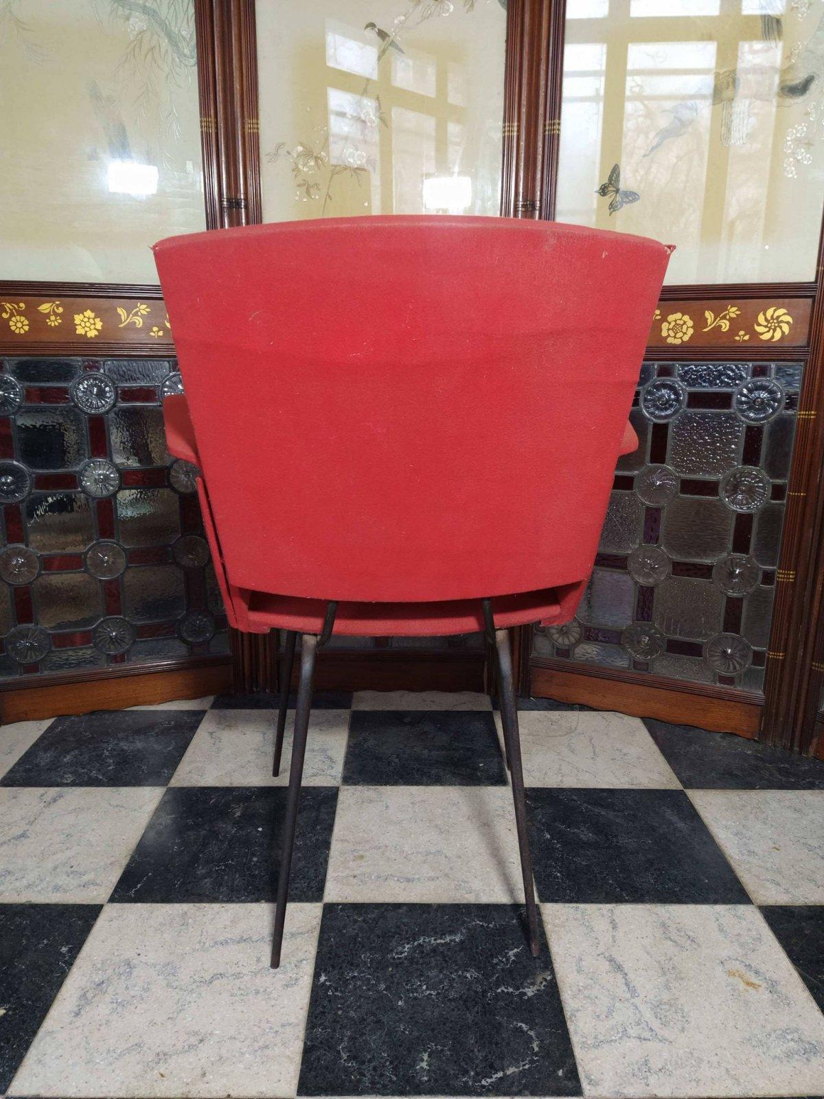 Gio Ponti Style of a 1950s Mid-Century Modern Armchair with Original Upholstery In Good Condition For Sale In London, GB