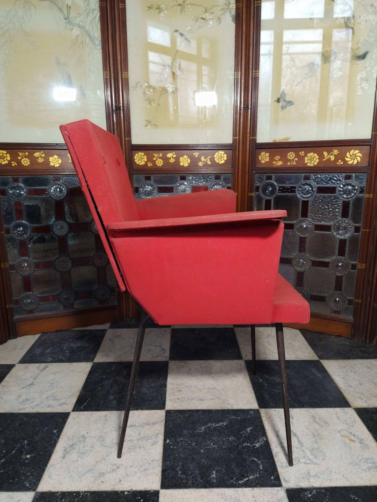 Mid-20th Century Gio Ponti Style of a 1950s Mid-Century Modern Armchair with Original Upholstery For Sale