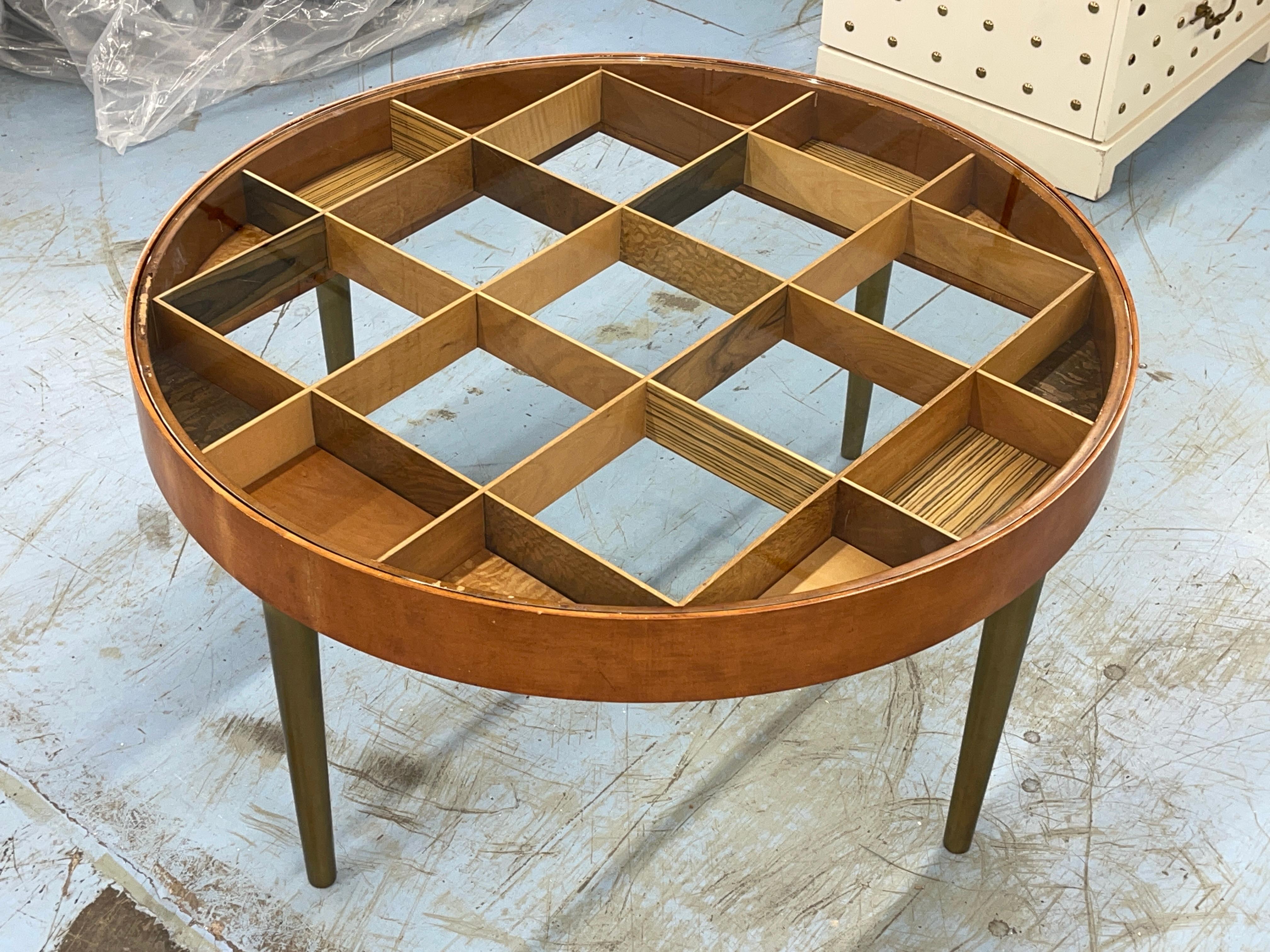 Gio Ponti Style Round Cocktail Table by Keno Bros. For Sale 4