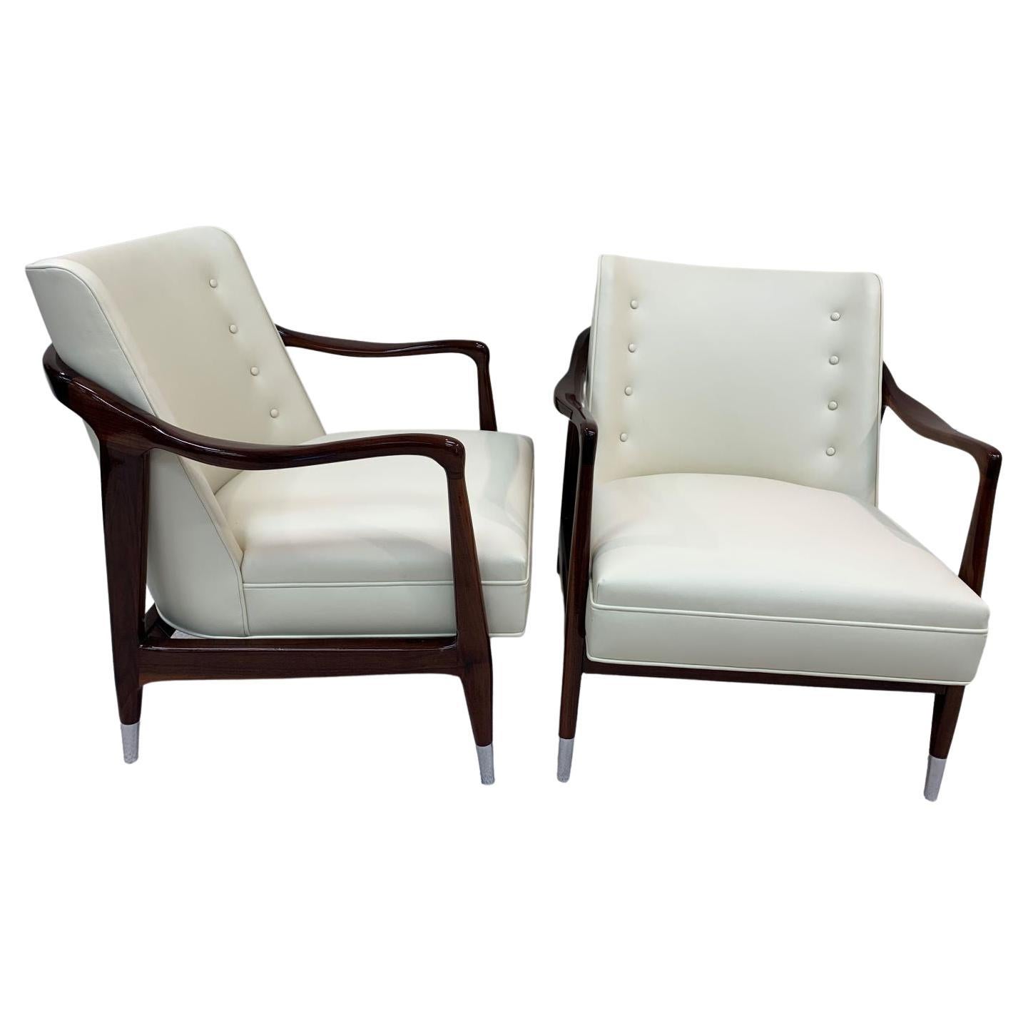 Mid-Century moderno Coppia scultorea di sedie da salotto e ottomana in stile Gio Ponti, metà del secolo scorso in vendita