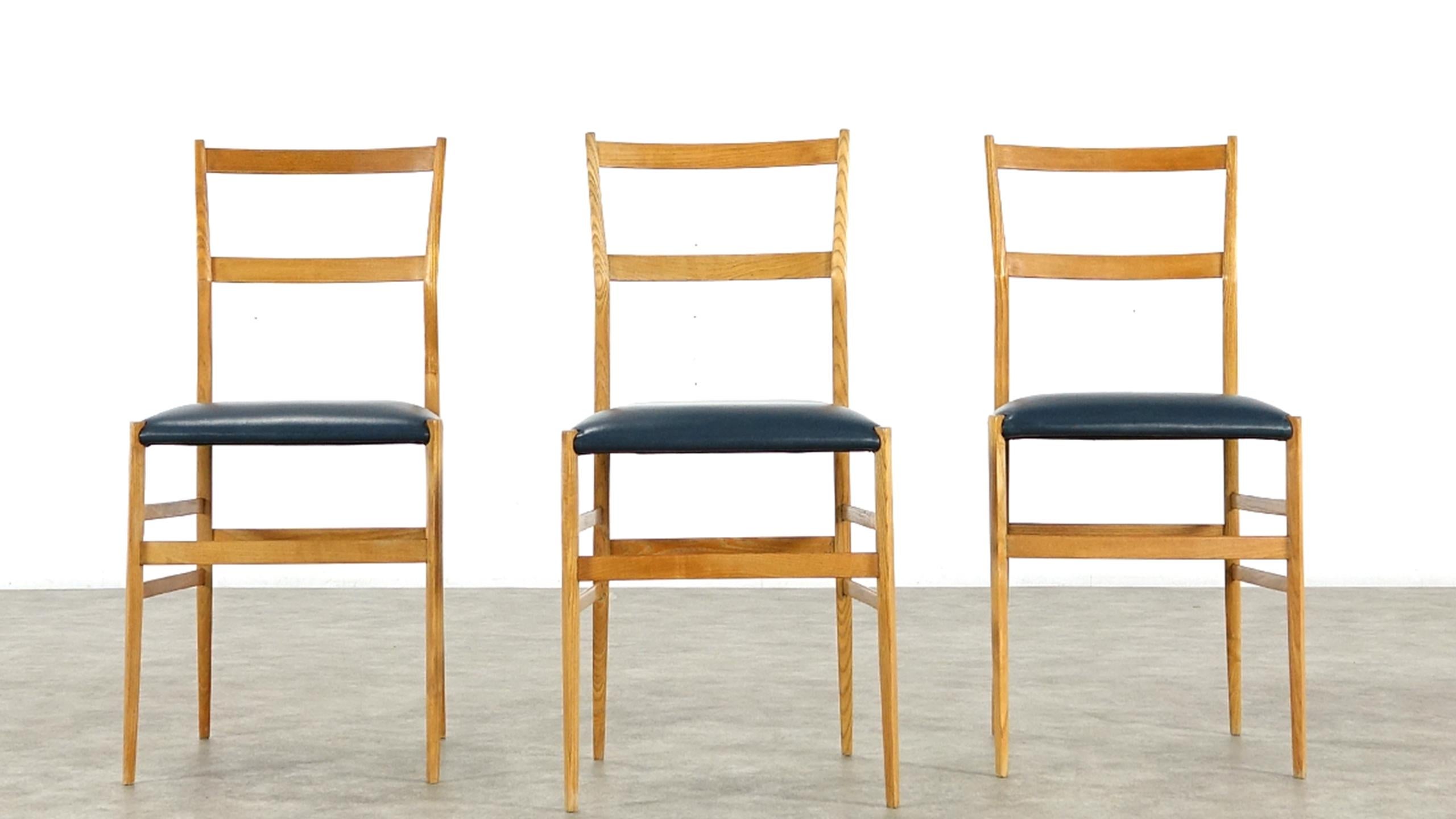 Gio Ponti Superleggera Set of Five Leather Dining Chairs Cassina, Italy, 1958 2