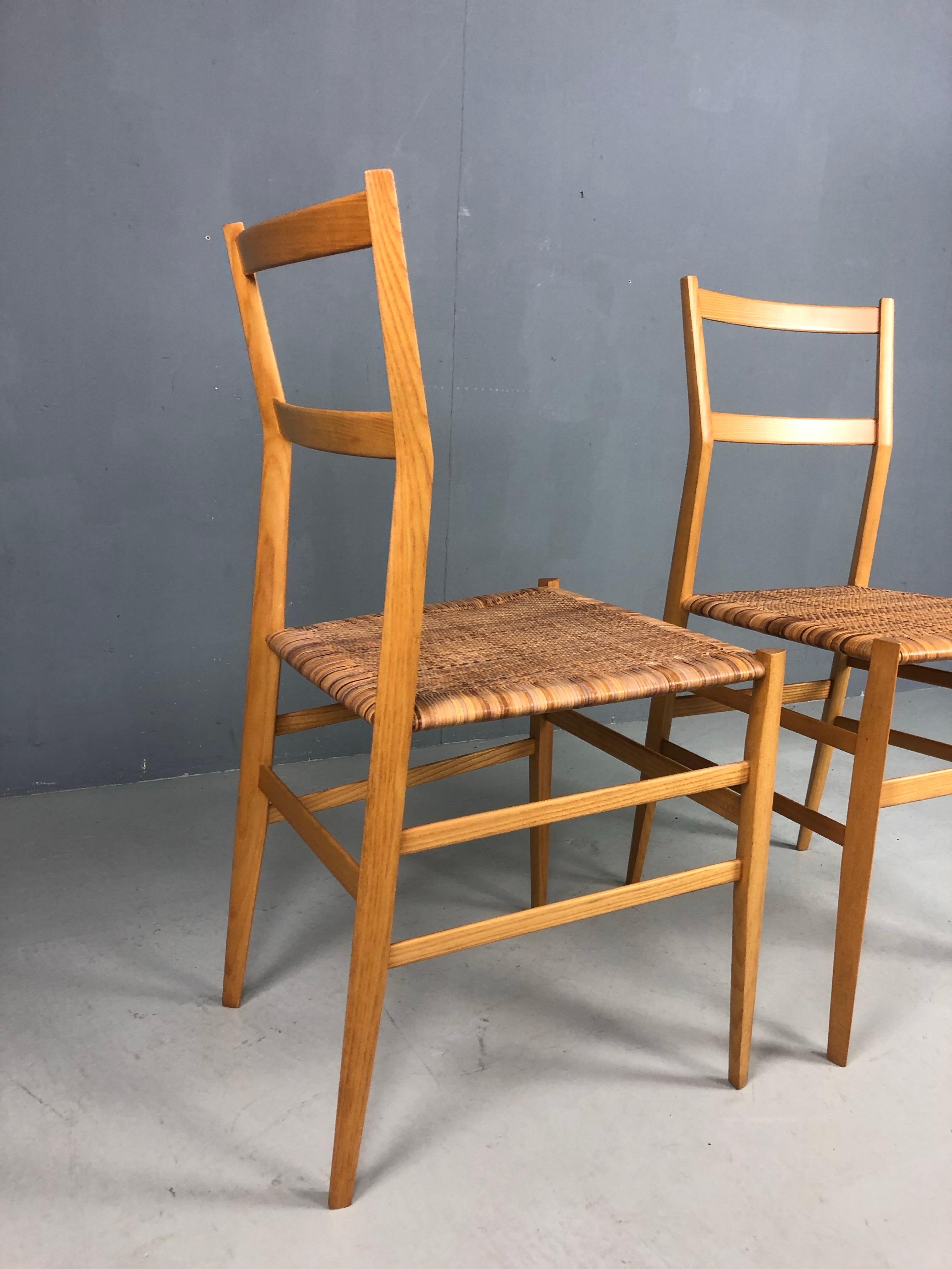 20ième siècle Gio Ponti Superleggera, ensemble de deux, Italie, années 1980 en vente
