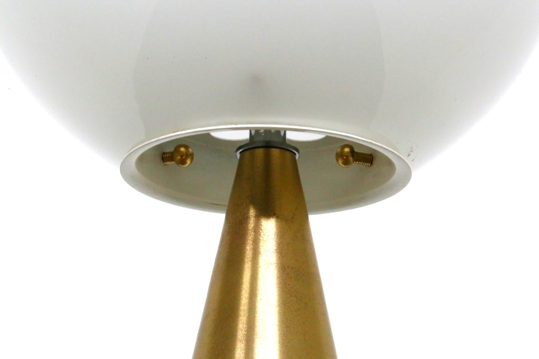 Gio Ponti Table Lamp Model Bilia for Fontana Arte in Brass and Glass, 1960 1