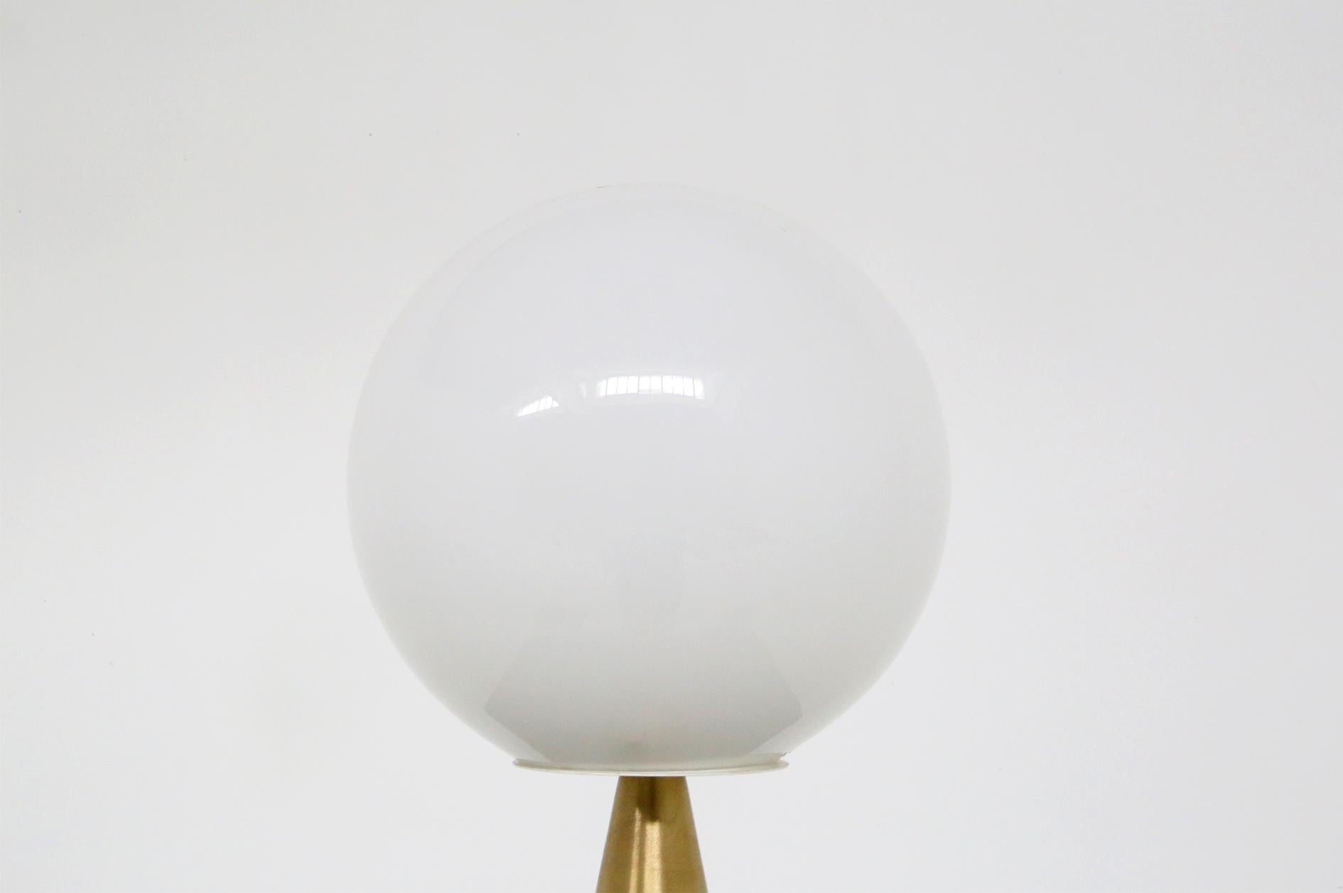 Lampe de table Gio Ponti modèle Bilia pour Fontana Arte en laiton et verre, 1960 1