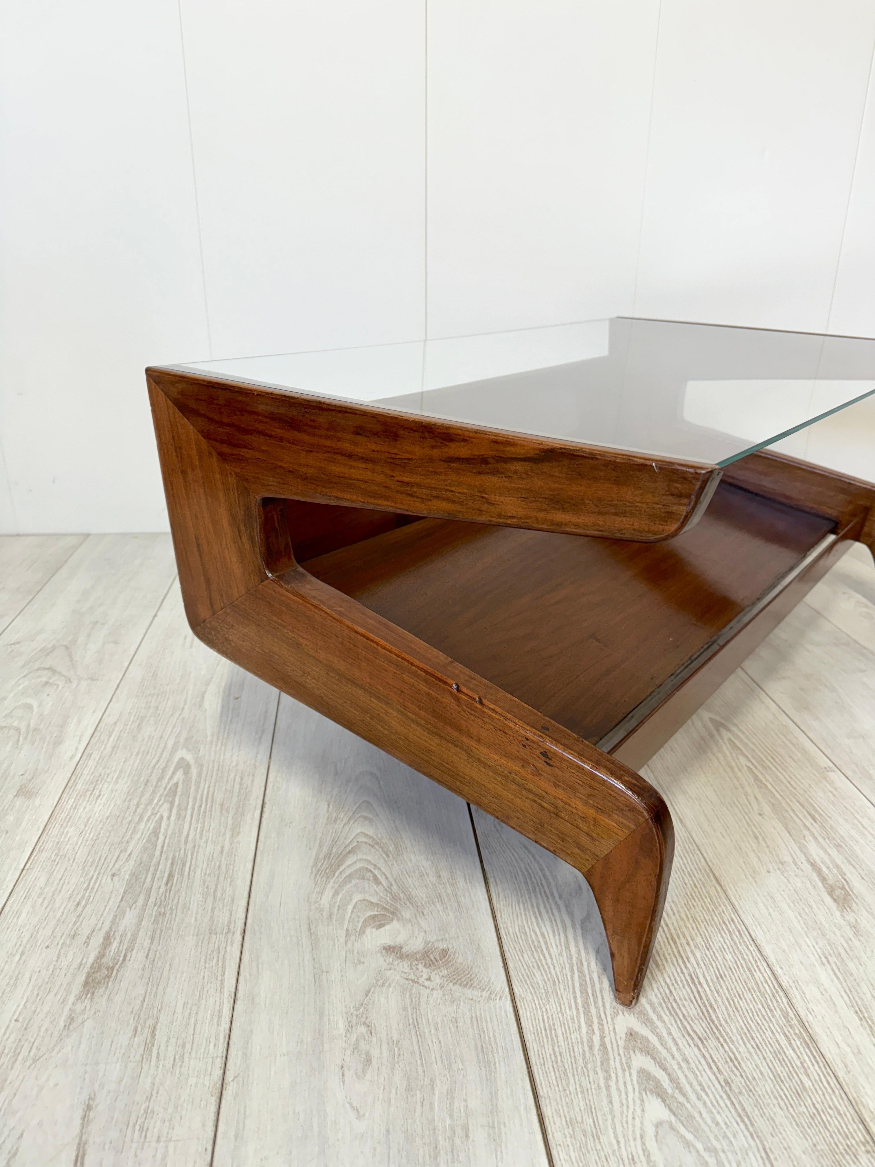 Gio Ponti, Niedriger Tisch, Prod. Giordano Chiesa, Anfang der 1950er Jahre (Glas) im Angebot