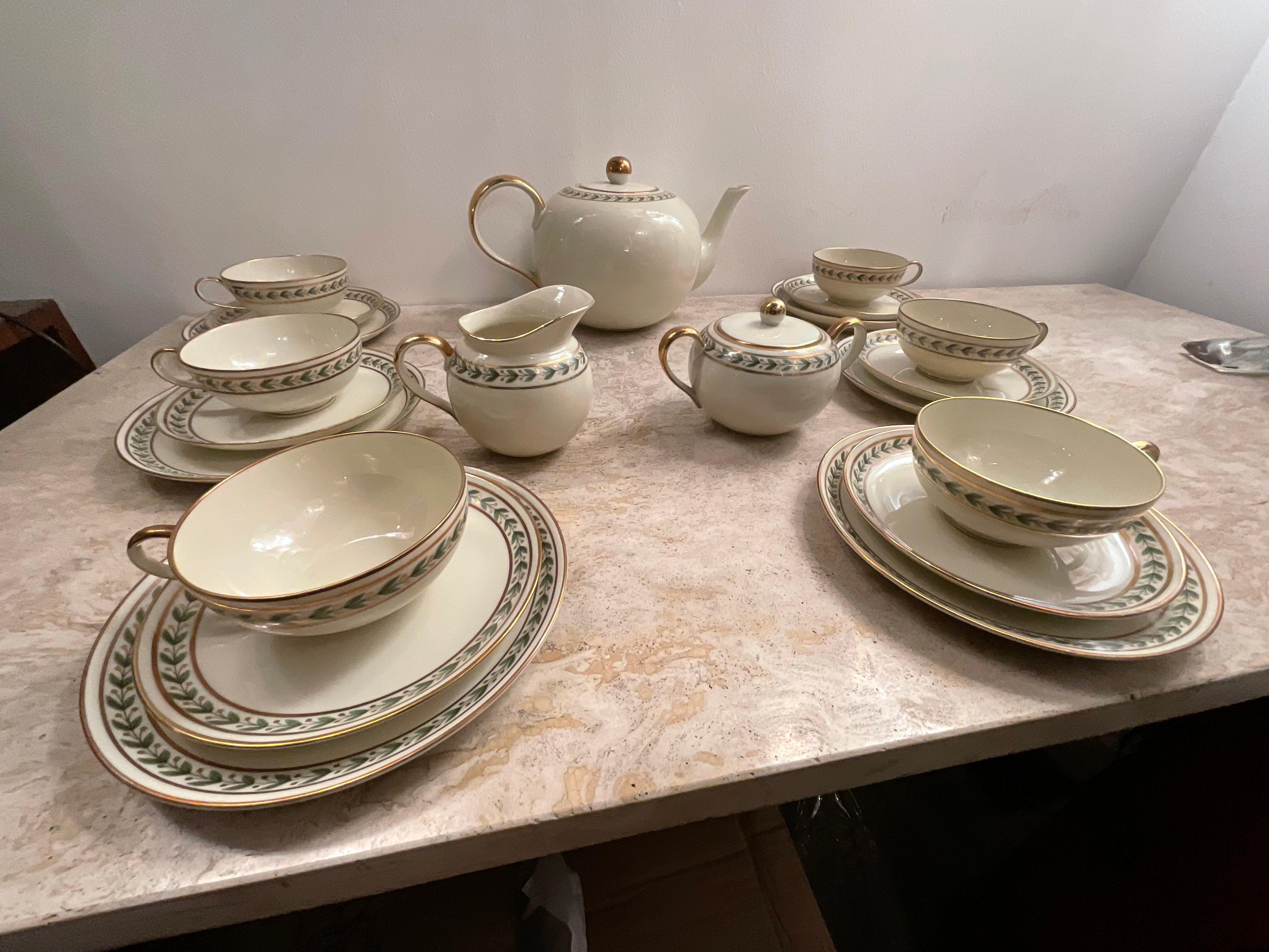 Gio Ponti, Tea for 6 with Dessert Plates, in Porcelain Richard Ginori, Year 1939 For Sale 2